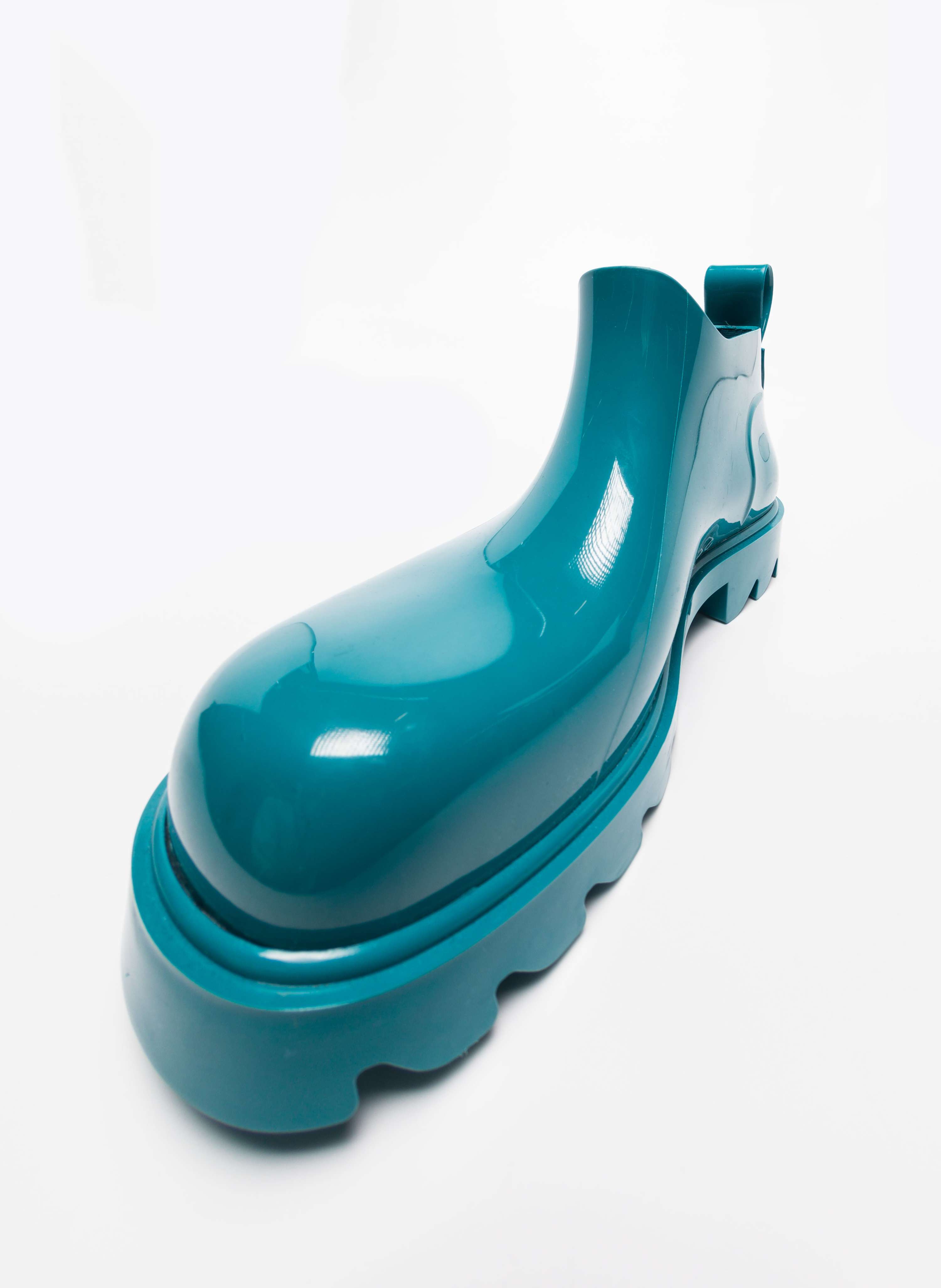 E-Com by Enrico Policardo