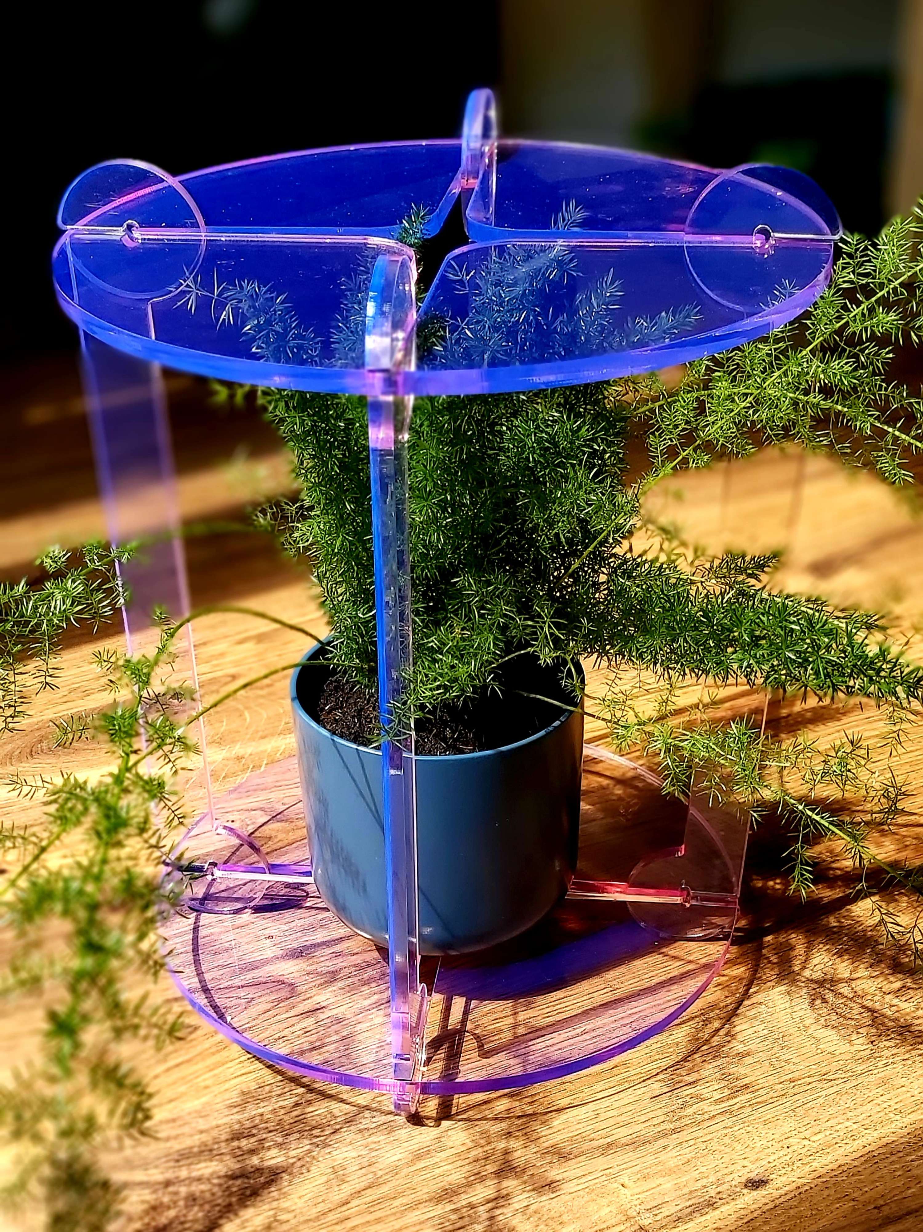 Open Source Plant Stands by Renata Aminian