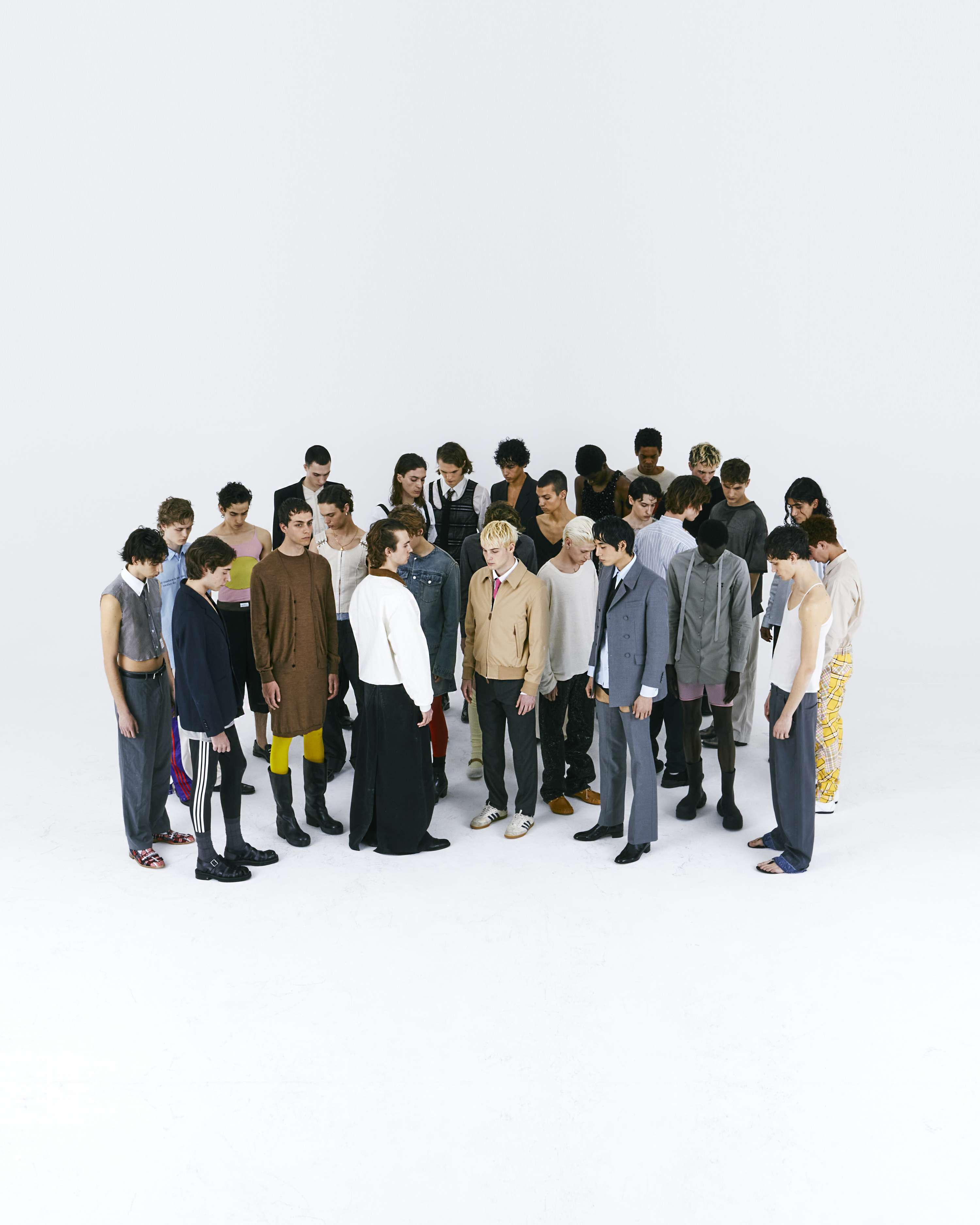 Numéro Berlin - Minimal Issue SS23 by Giulia Parenti
