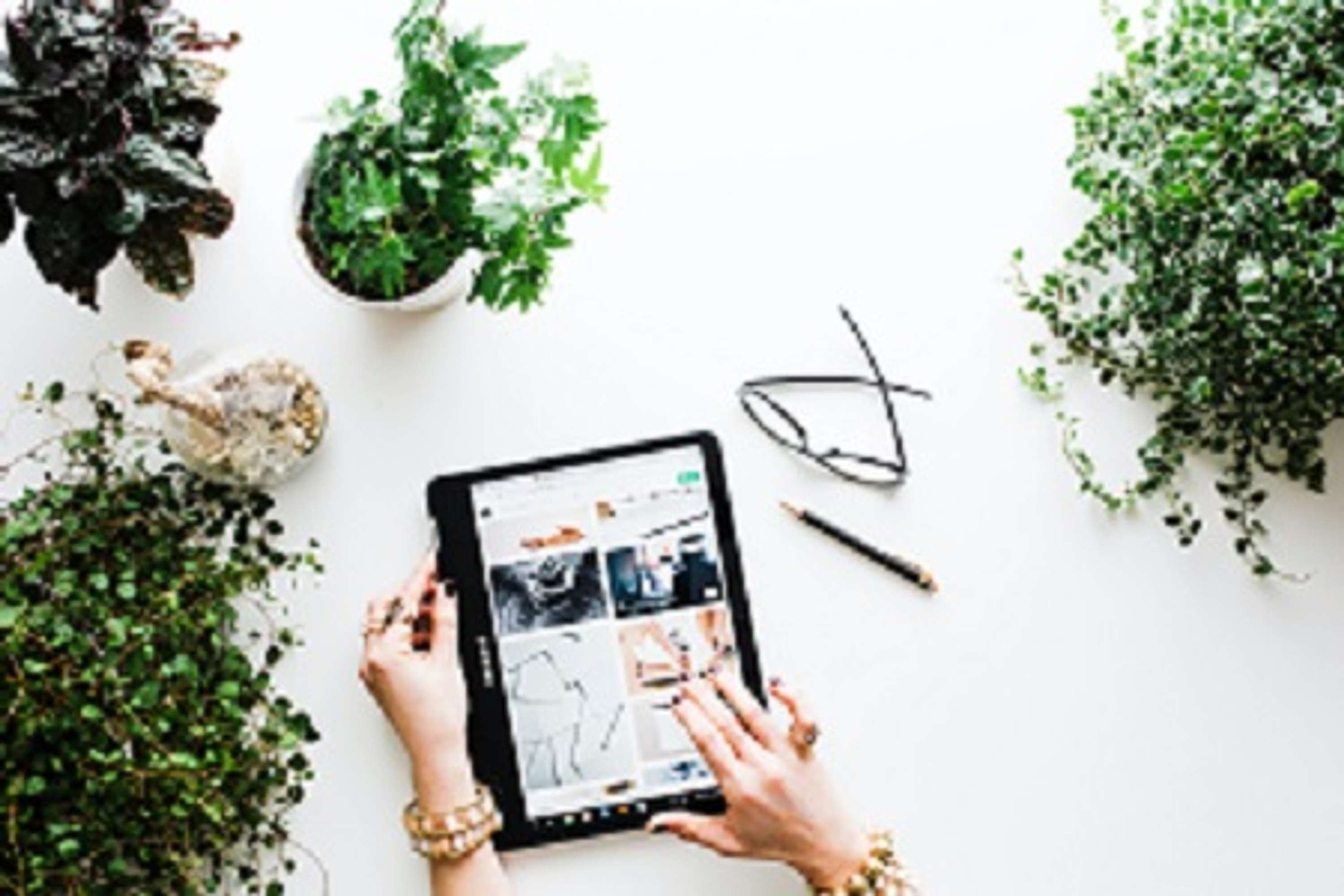 How Does A Successful Employee Online Store Work? by Flywheel Brands