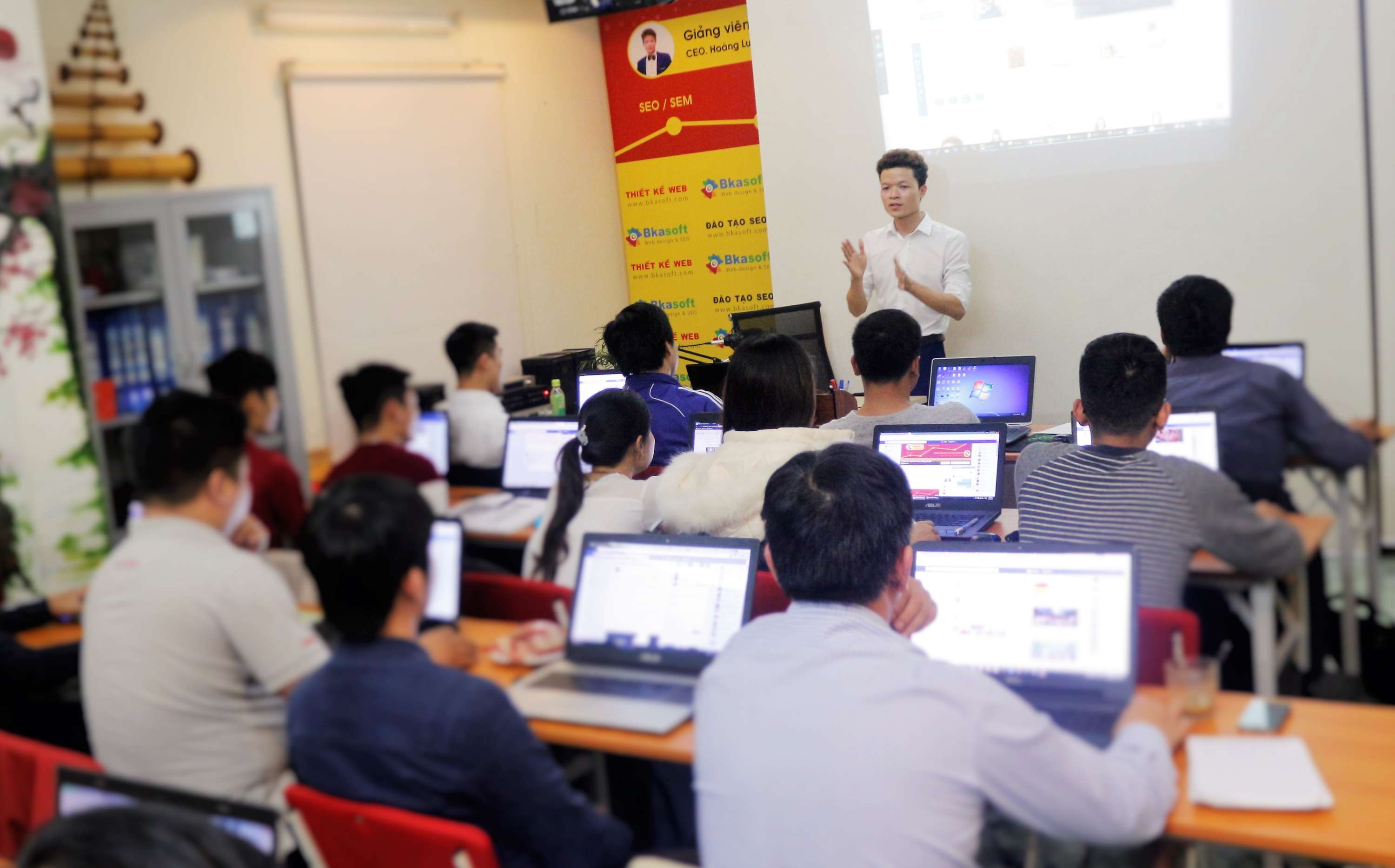 Đào tạo SEO Content Automation by Chuyên gia SEO Hoàng Luyến