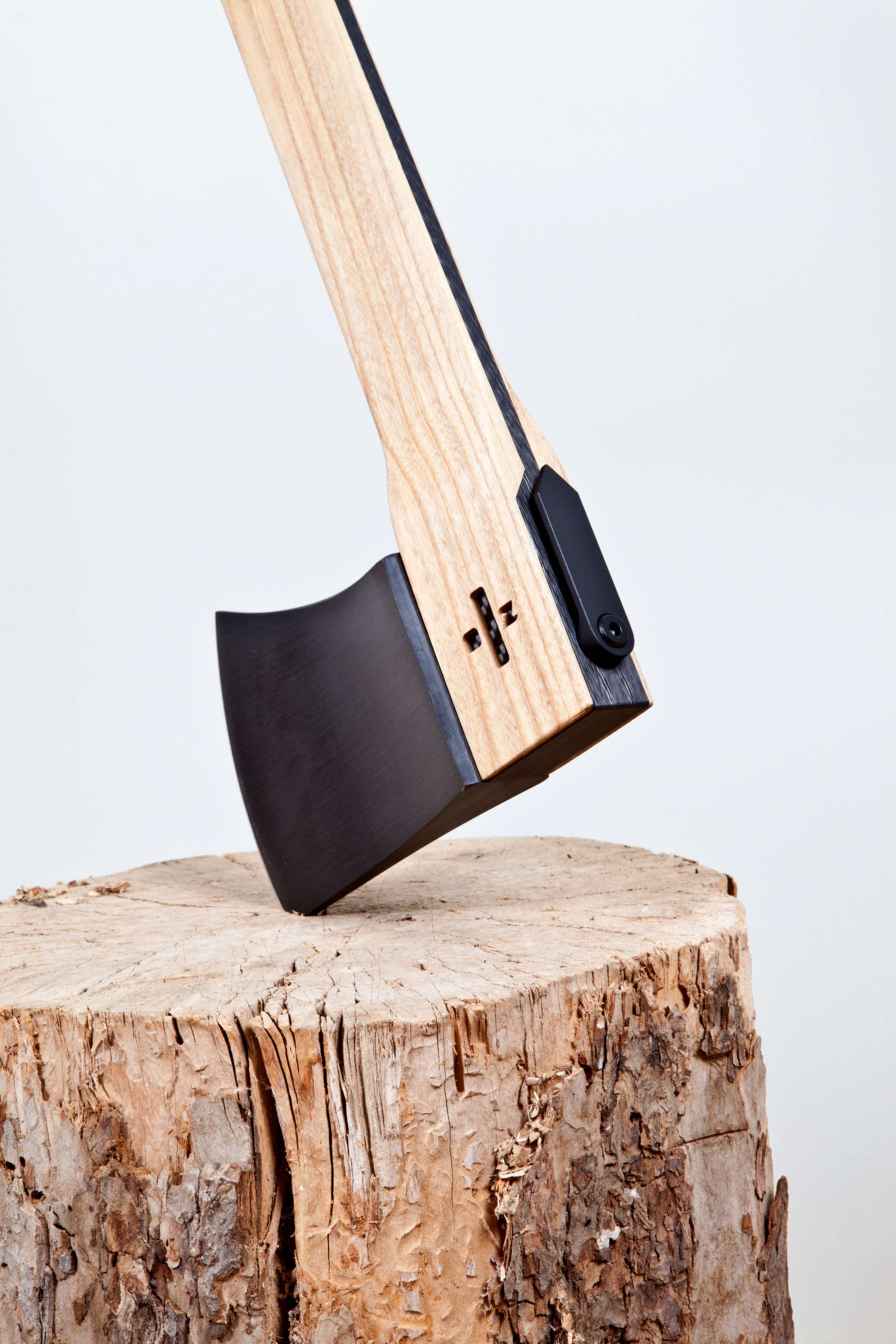 Core Axe - Zai by Kacper Hamilton
