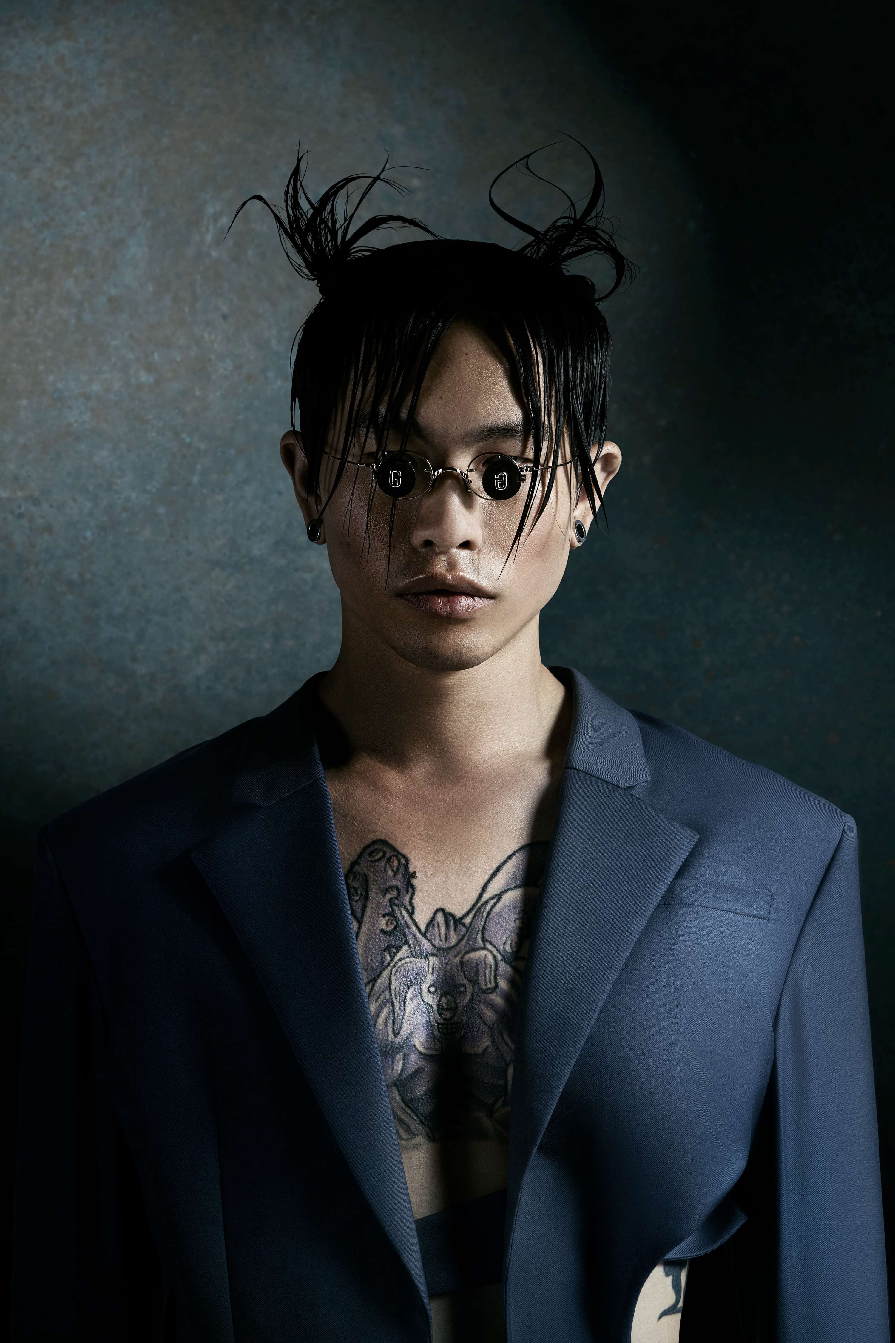 Chromatic - New Wave Magazine by Ignacio de Tiedra