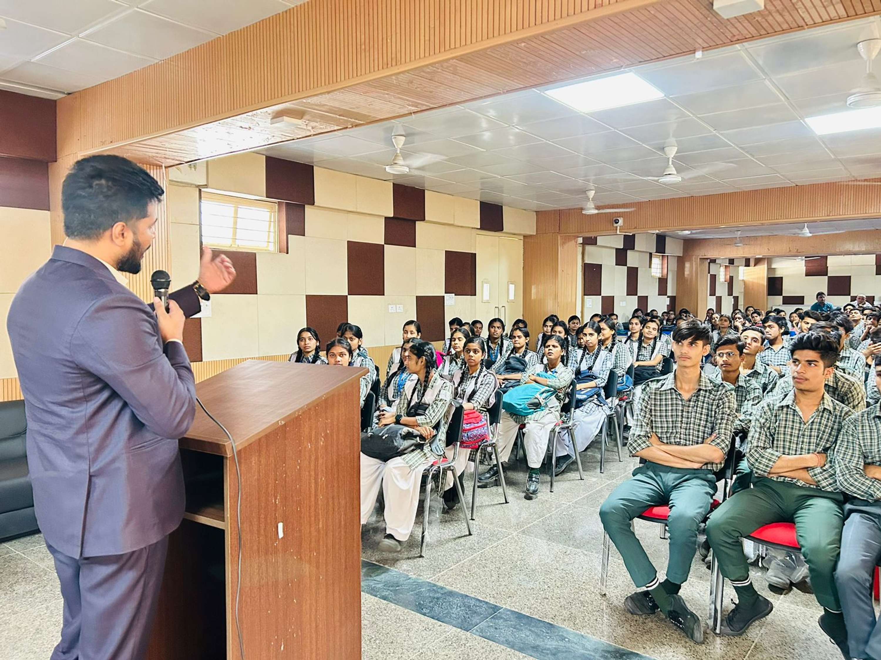The Best Computer Courses in Laxmi Nagar by ATUL SINGH