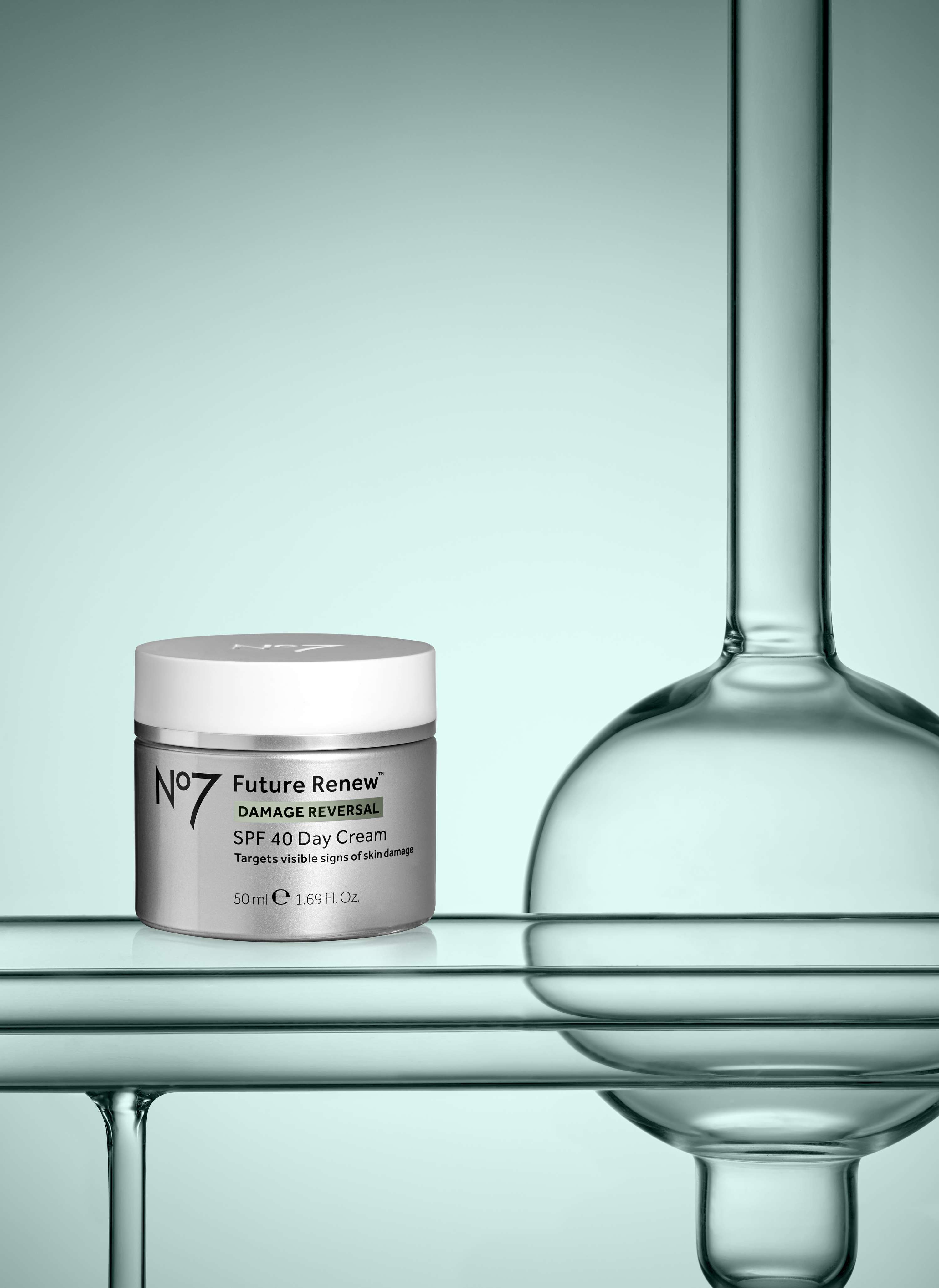 No7 Future Renew by Agata Pec