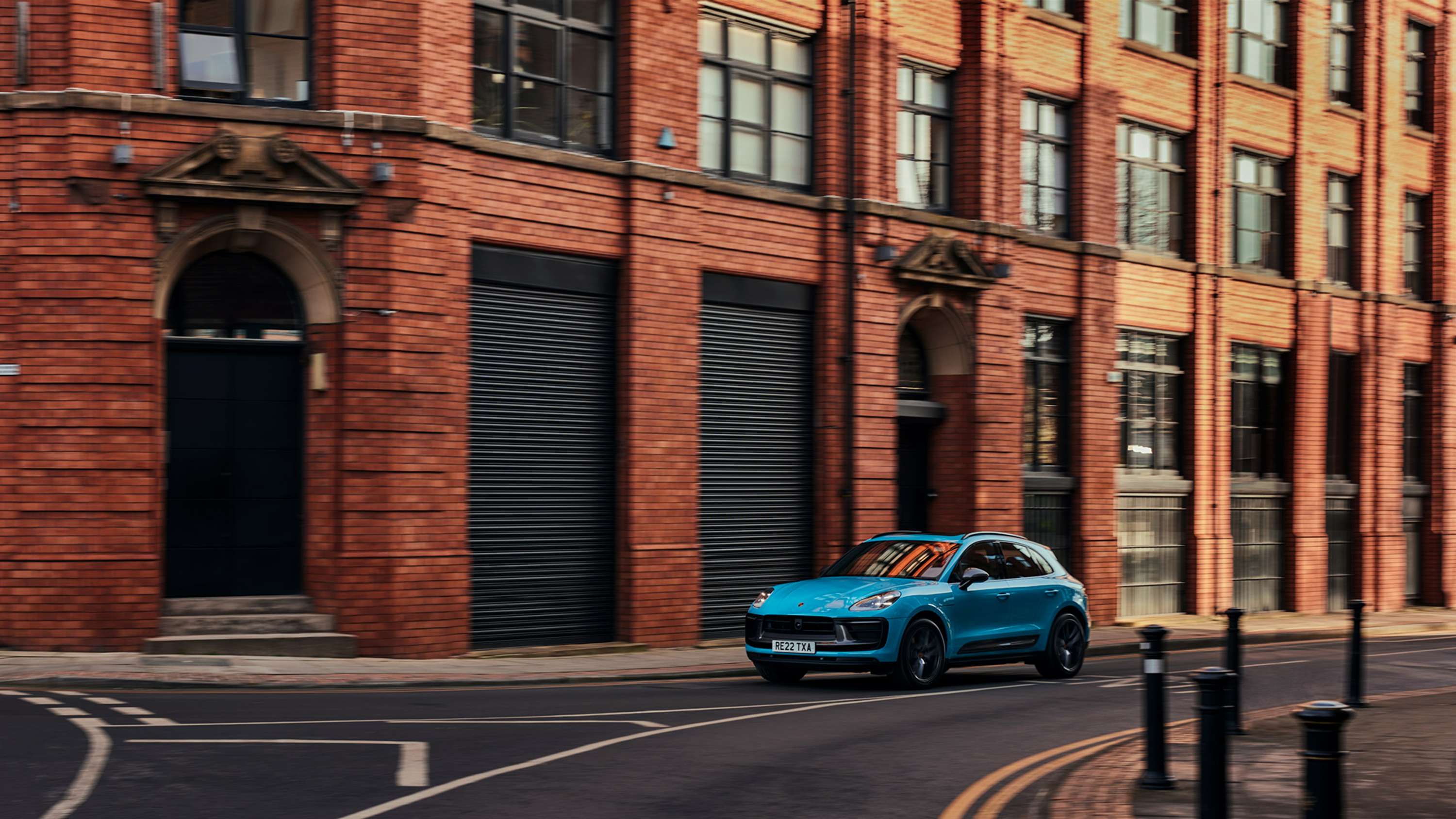 Porsche - Macan by Beetle Rhind by Naomi Bergau