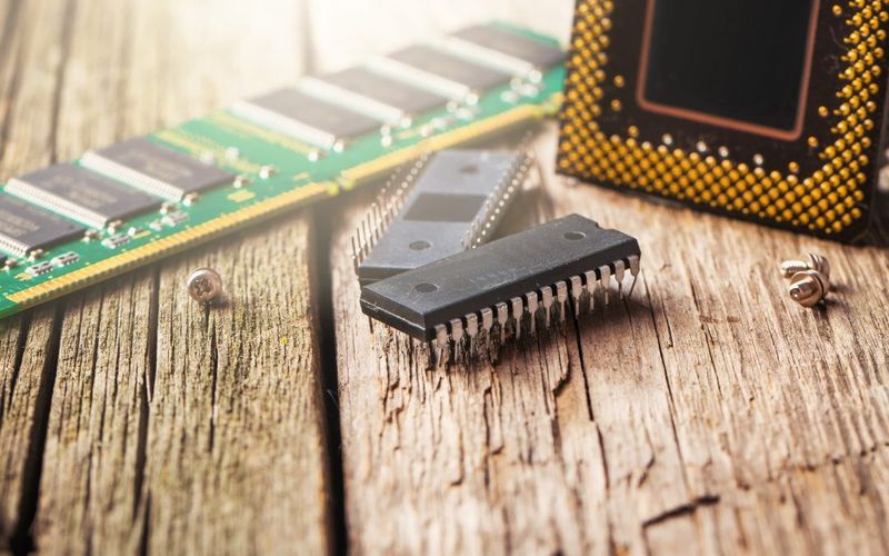 From Slow to Swift: Intel's Optane Memory Transformative Impact in Laptops by lenovo us