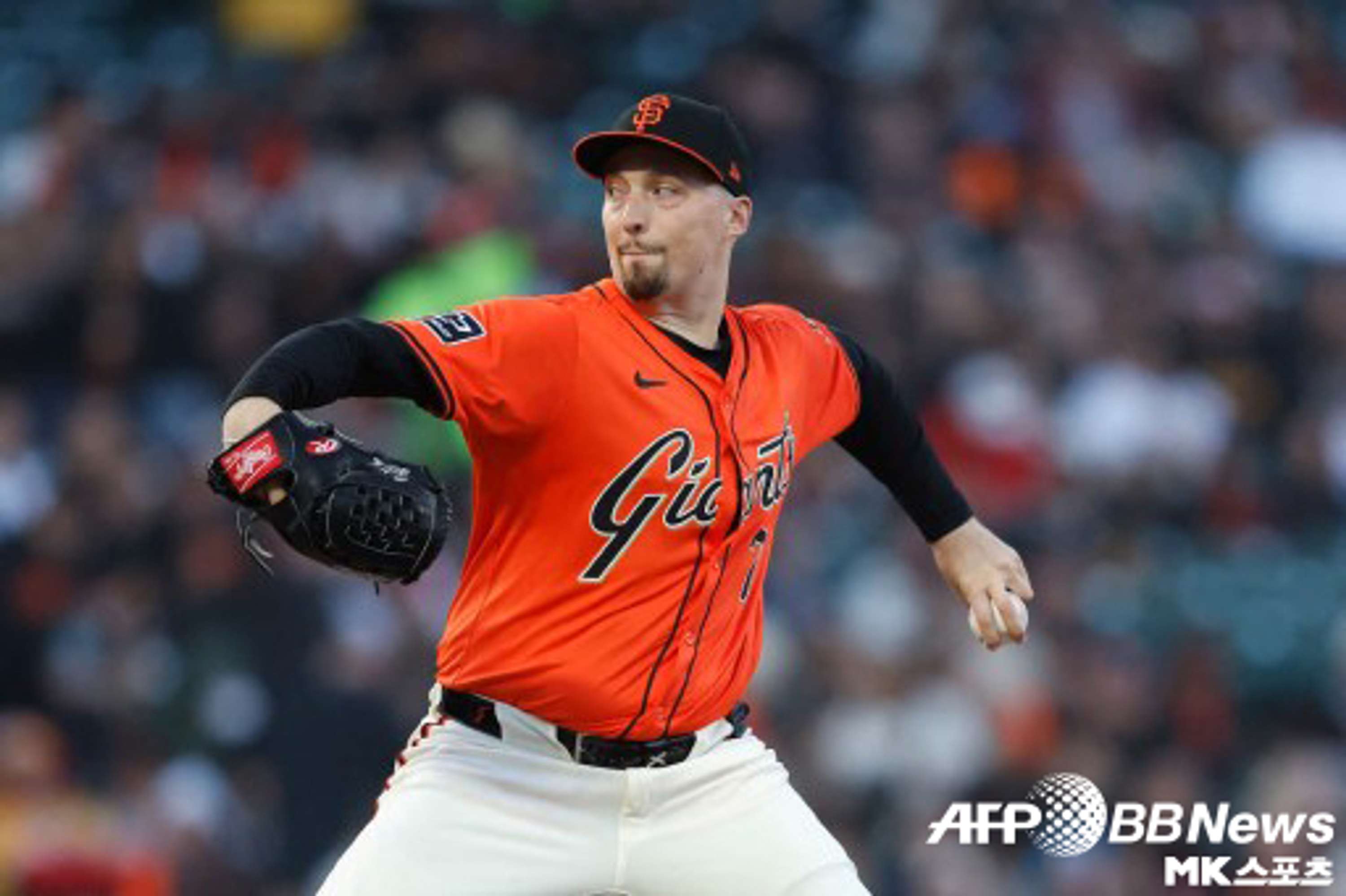 The starting pitcher was a slugger, the batting line was silent, and the center fielder, who played instead, made a mistake by sportstotolink com