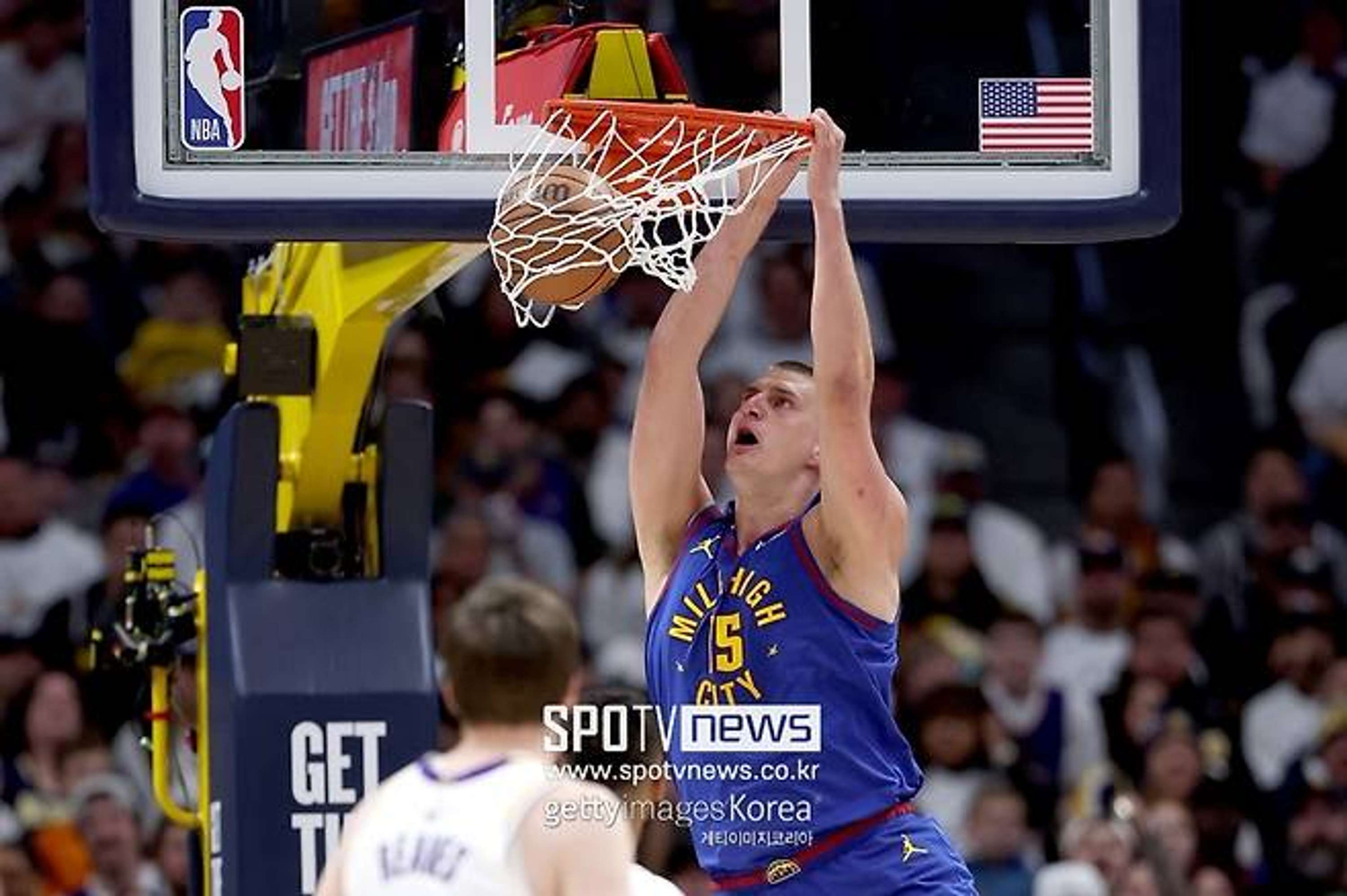 Jokic scores 32 points, Denver LeBron defeats the LA Lakers who fought hard for AD by outlookindia2 com