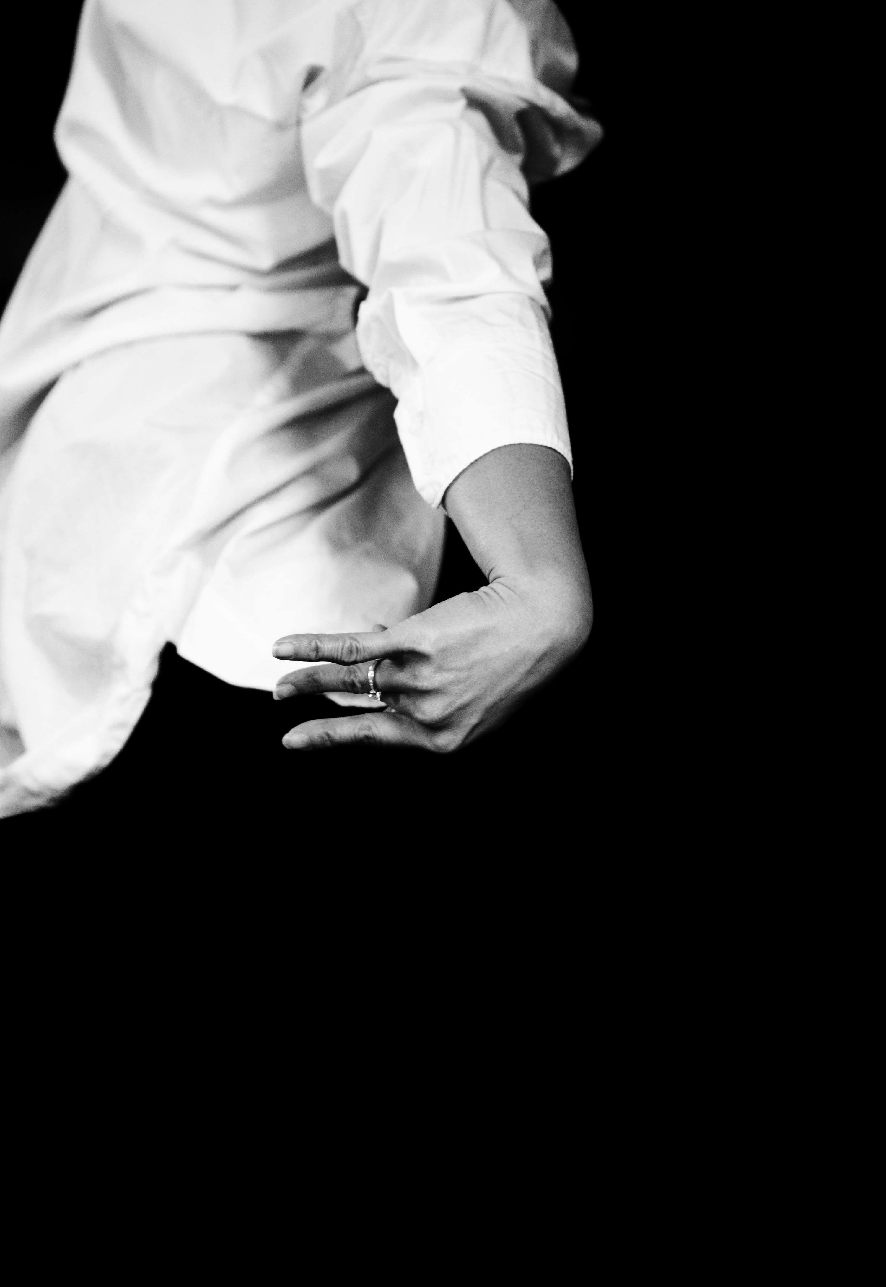 Performance Photography - Pei Yee Tong by Saffron Lily