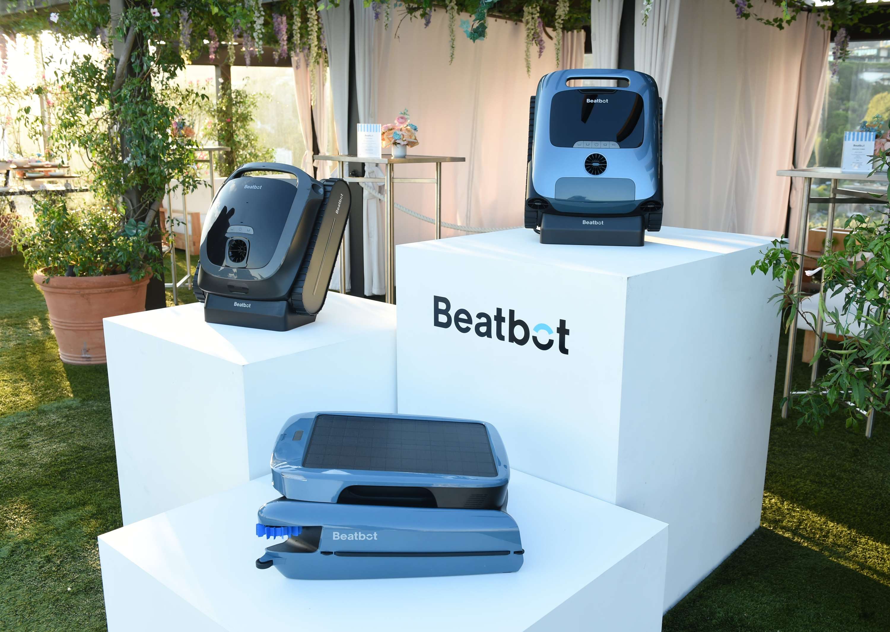 Top Benefits of Using a Robot Pool Cleaner for Sparkling Pools by elizabetholsen24 olsen24