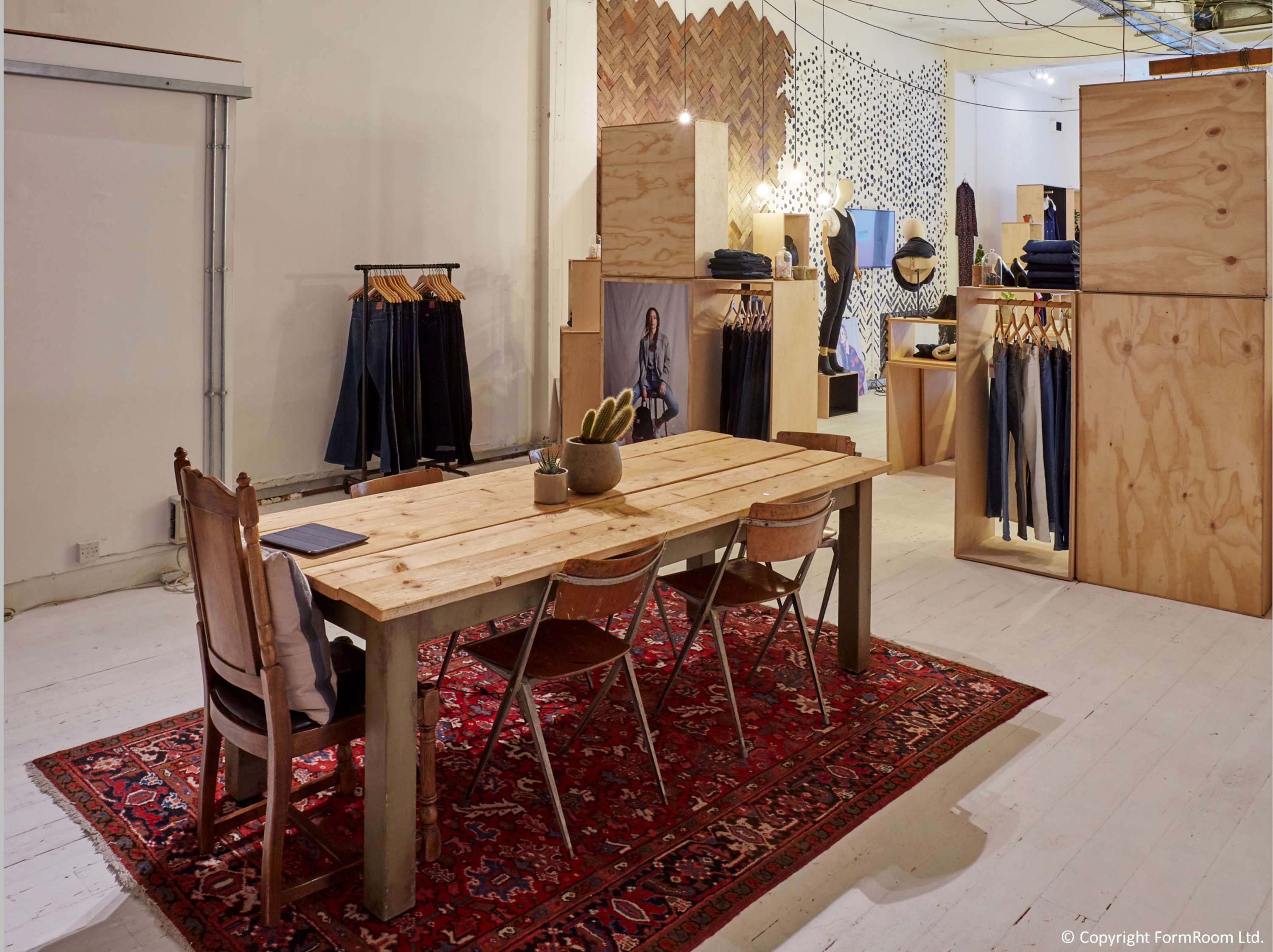 Levi's by FormRoom