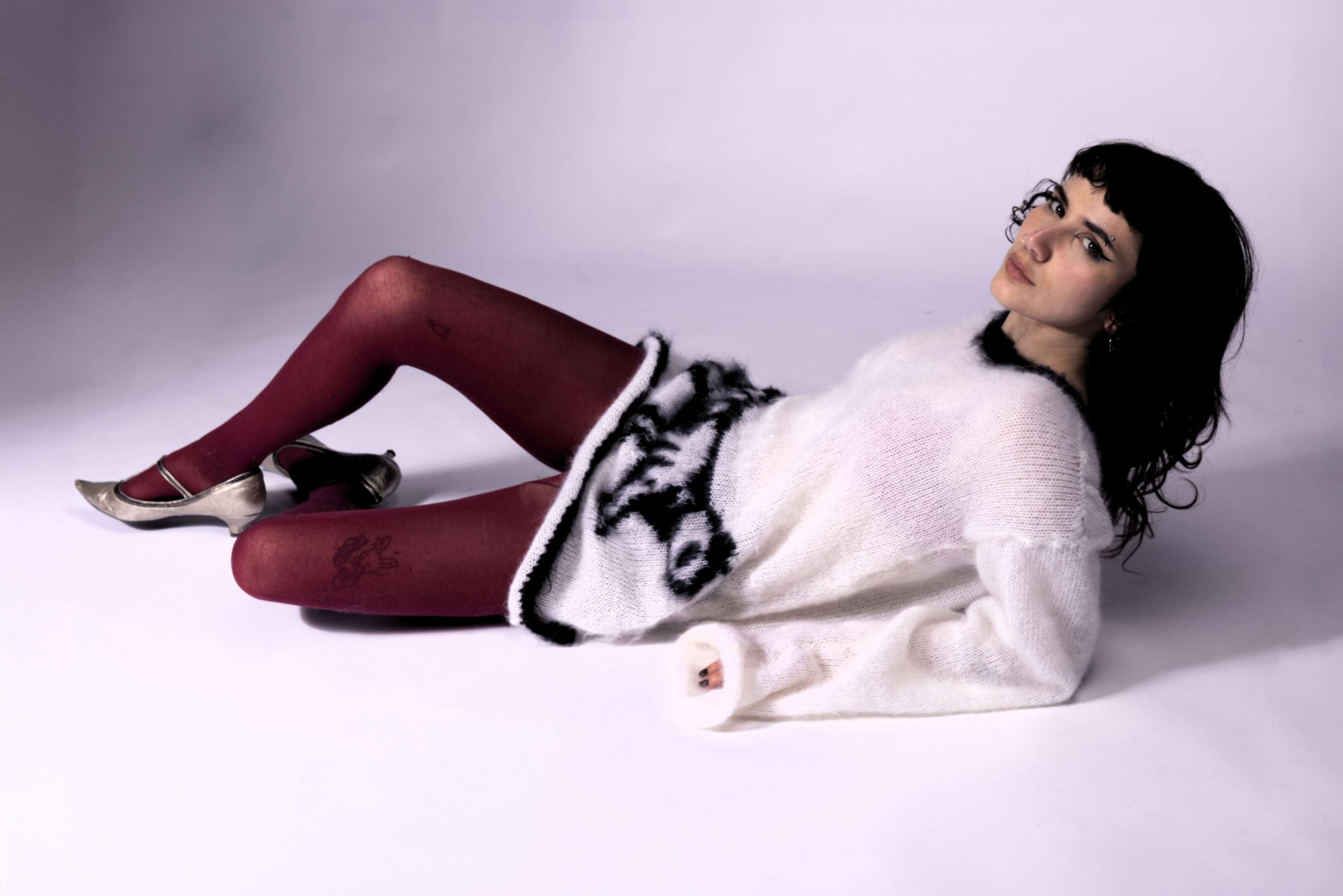 modelling for snug bug <3 by Izel Dugen