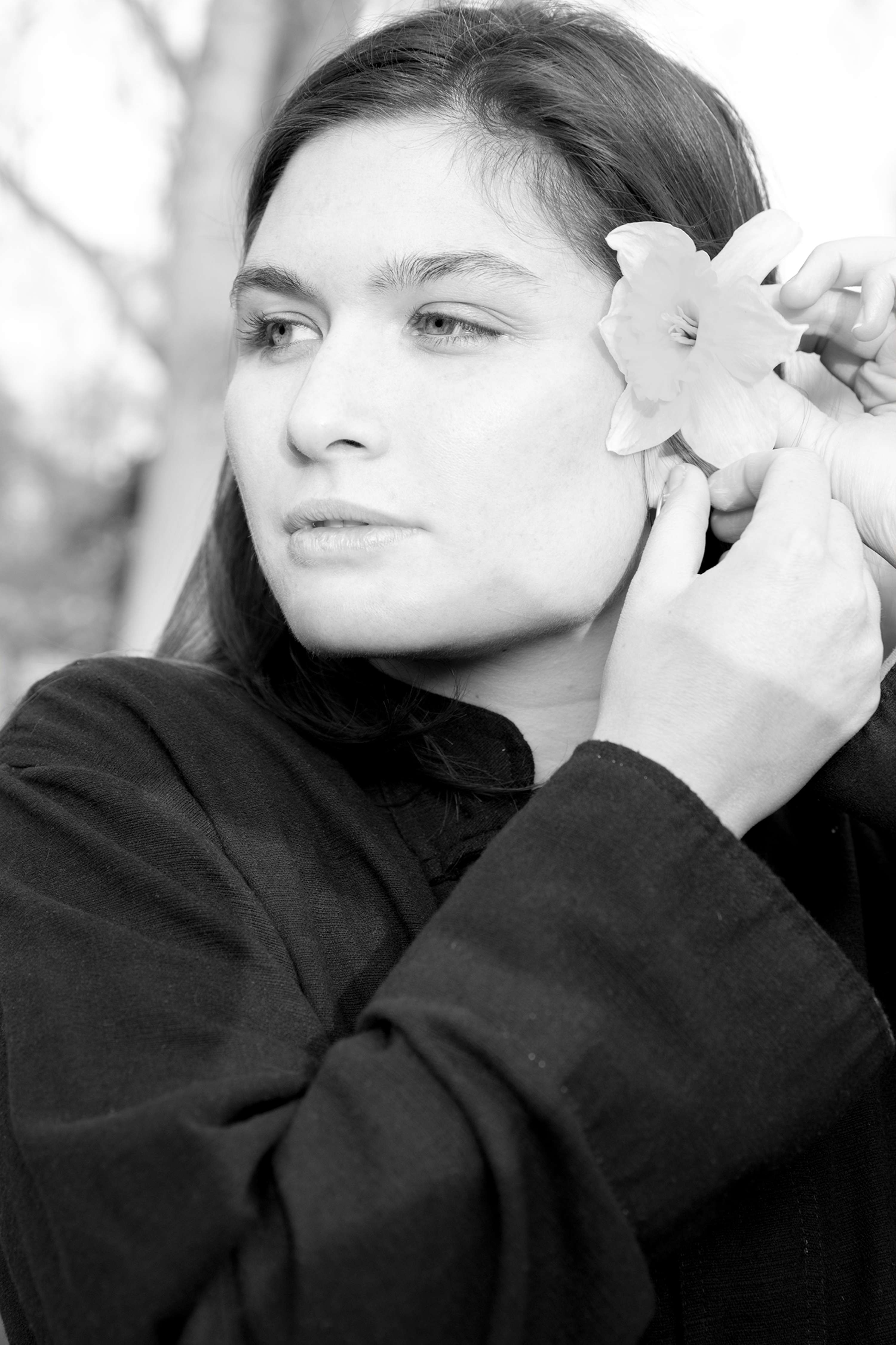 the colours of spring: an outdoor portrait session with Bea by carla cuomo