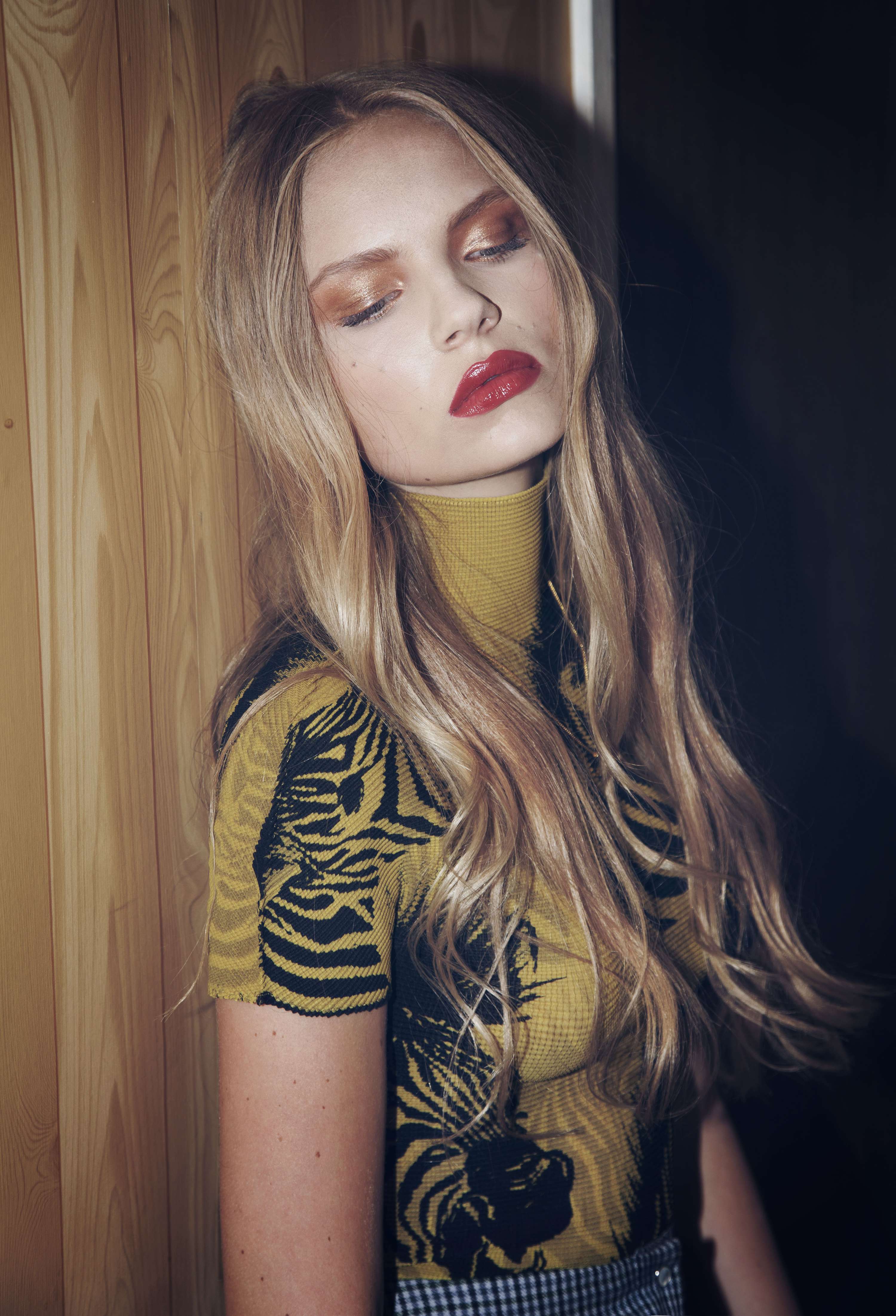 Fashion and Editorial Hair & Makeup Portfolio | The Dots Fashion and Editorial Hair & Makeup Portfolio | The Dots