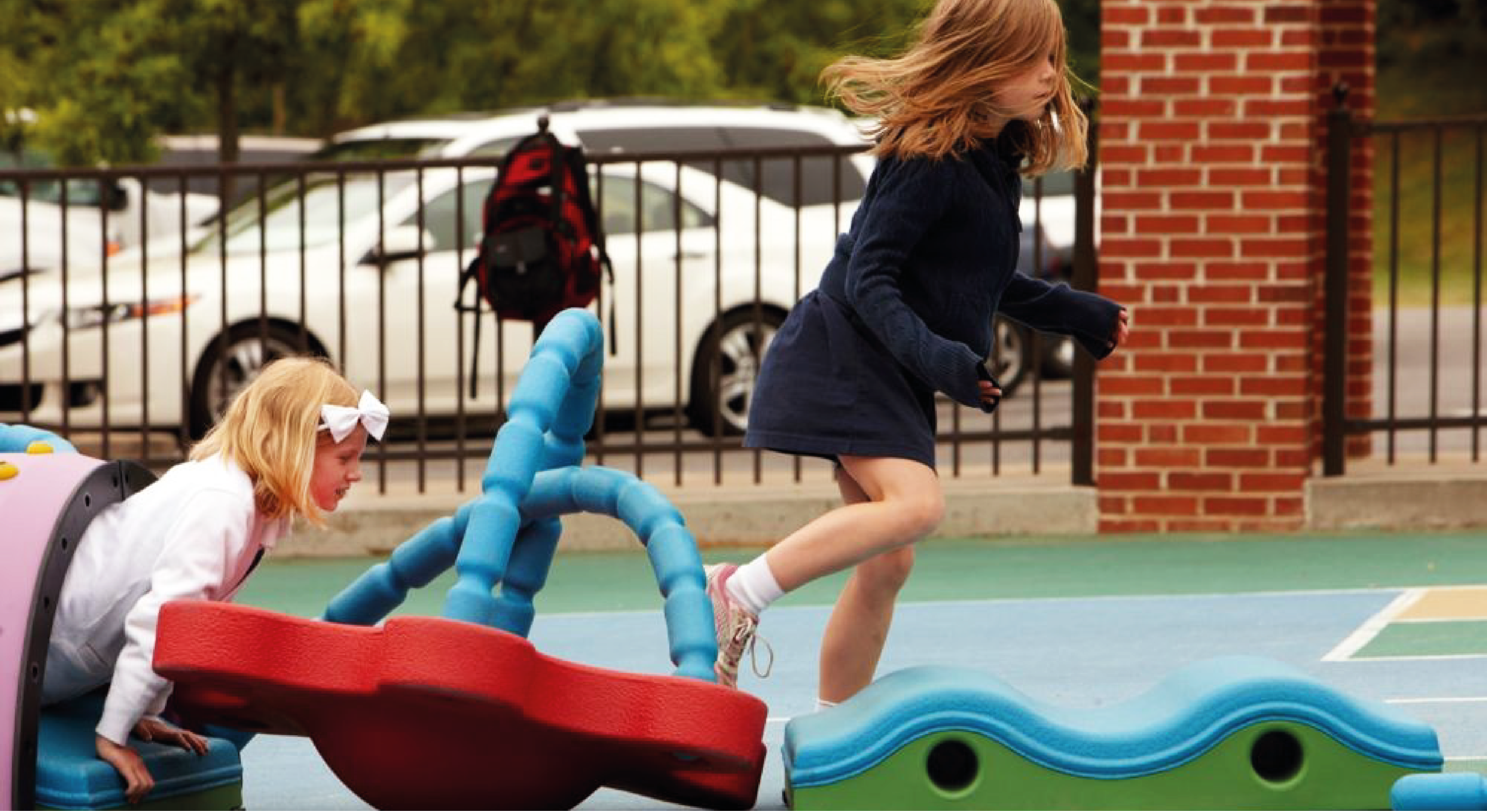 SNUG & PLAY by The Design Laboratory