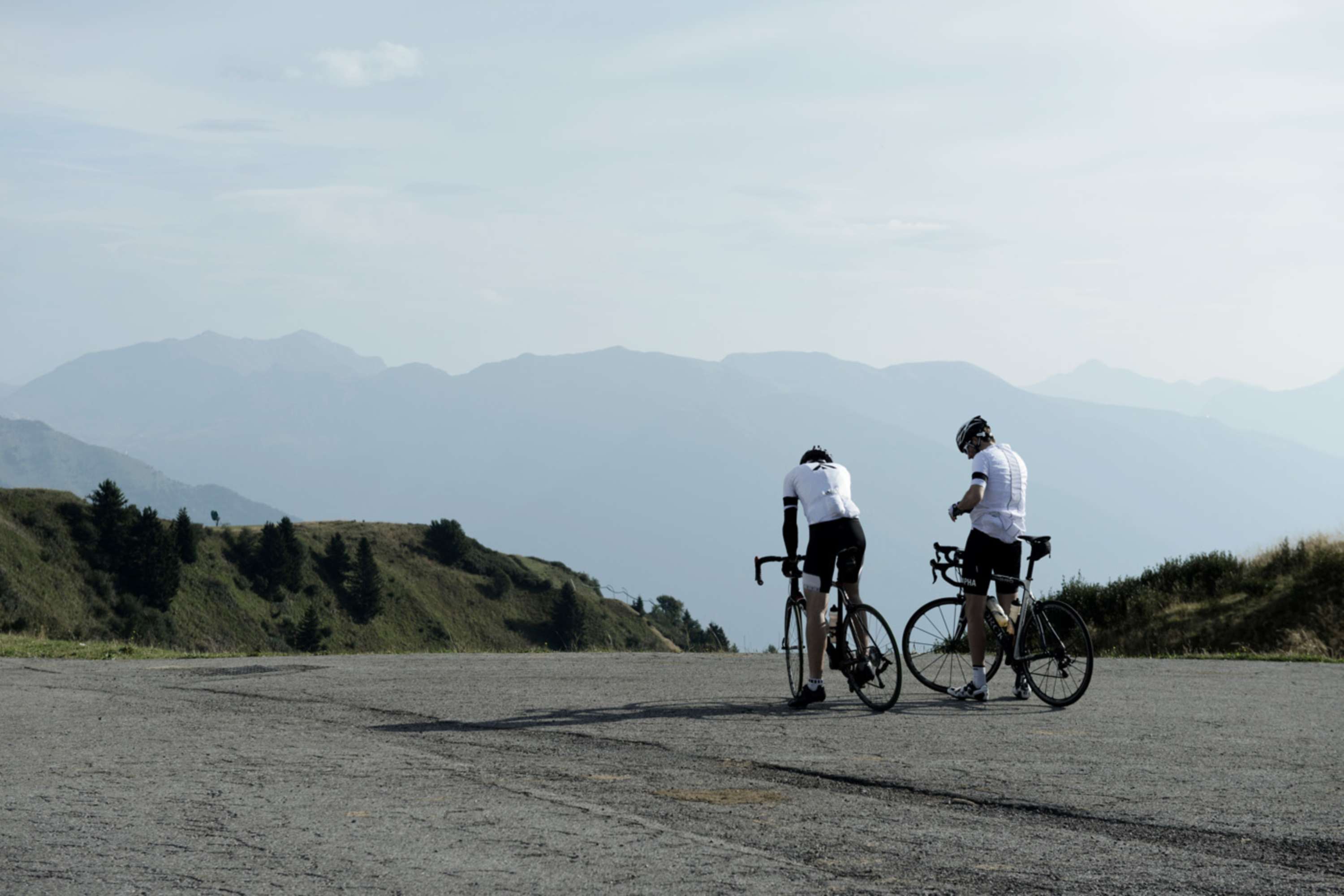 Rapha - Cent Cols by Owen Richards