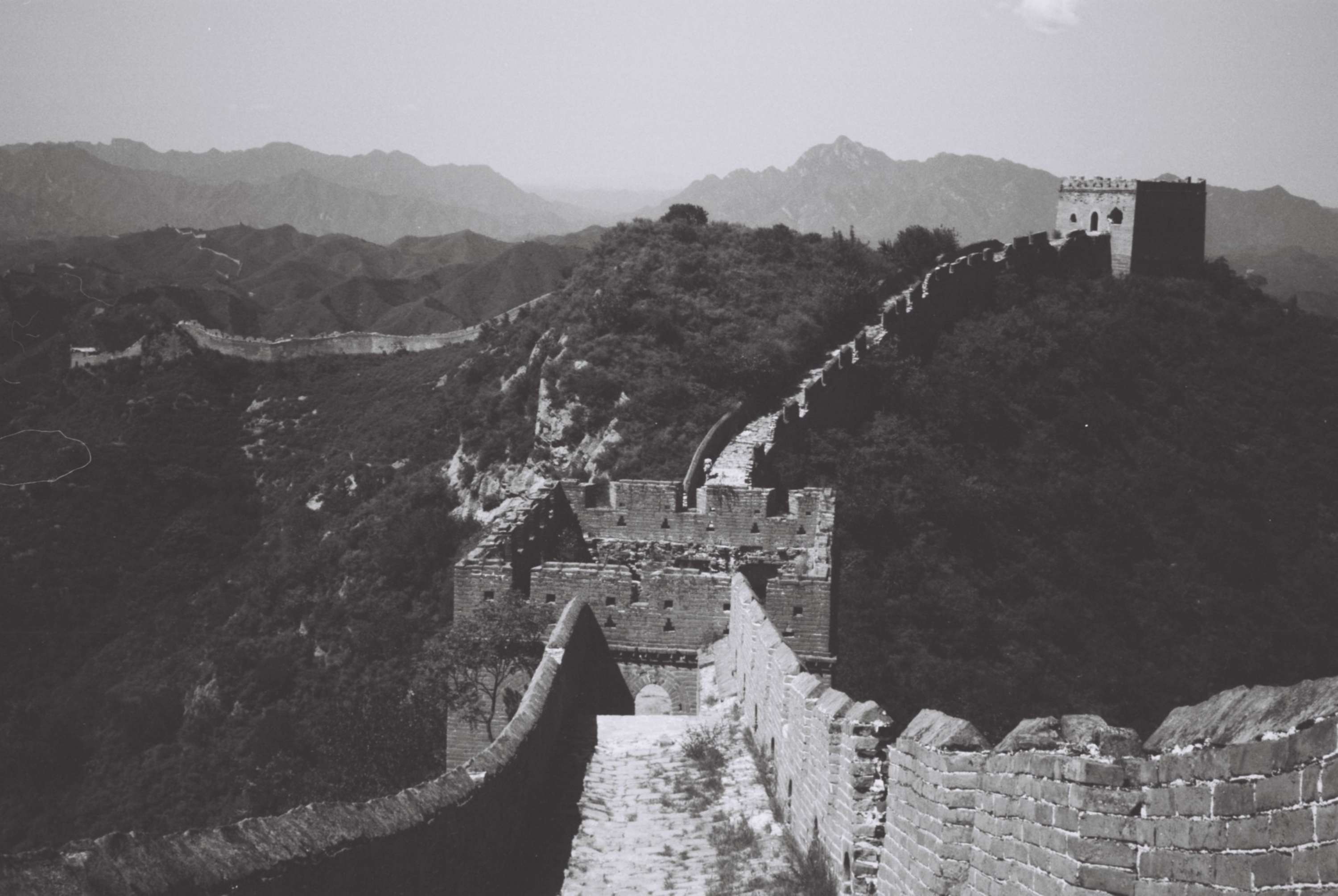 Jinshanling by Lewis Jennings