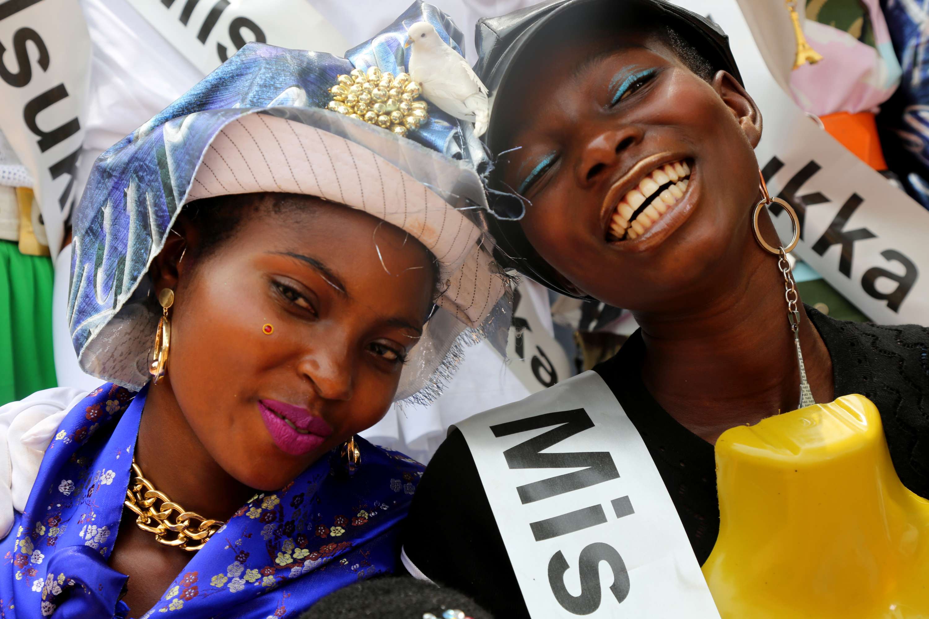 Gidi gidi bu ugwu eze (Unity is strength) for Kenzo | Editorial Film & Photo Series by julie machin