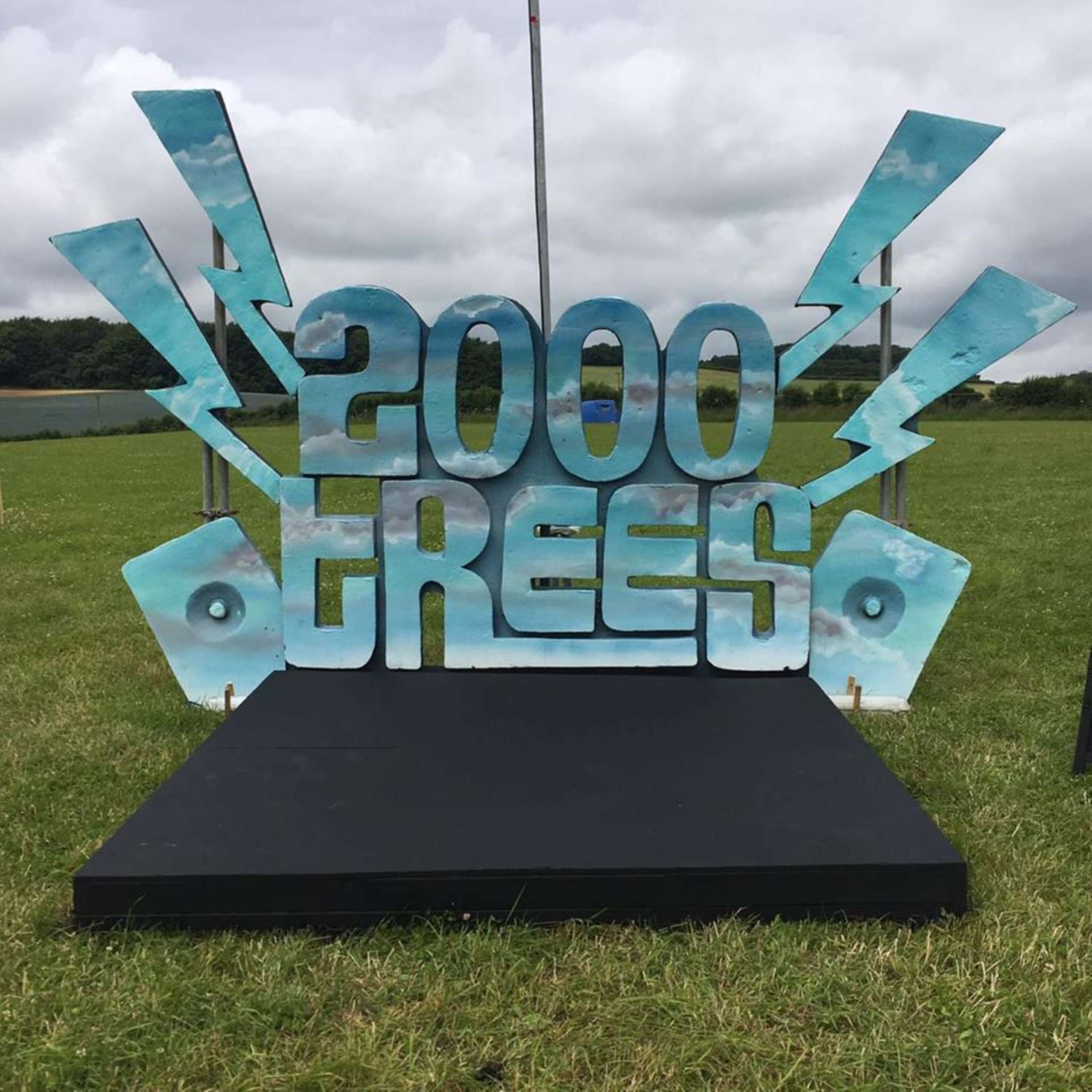 2000Trees Fesitival by Amy Holden