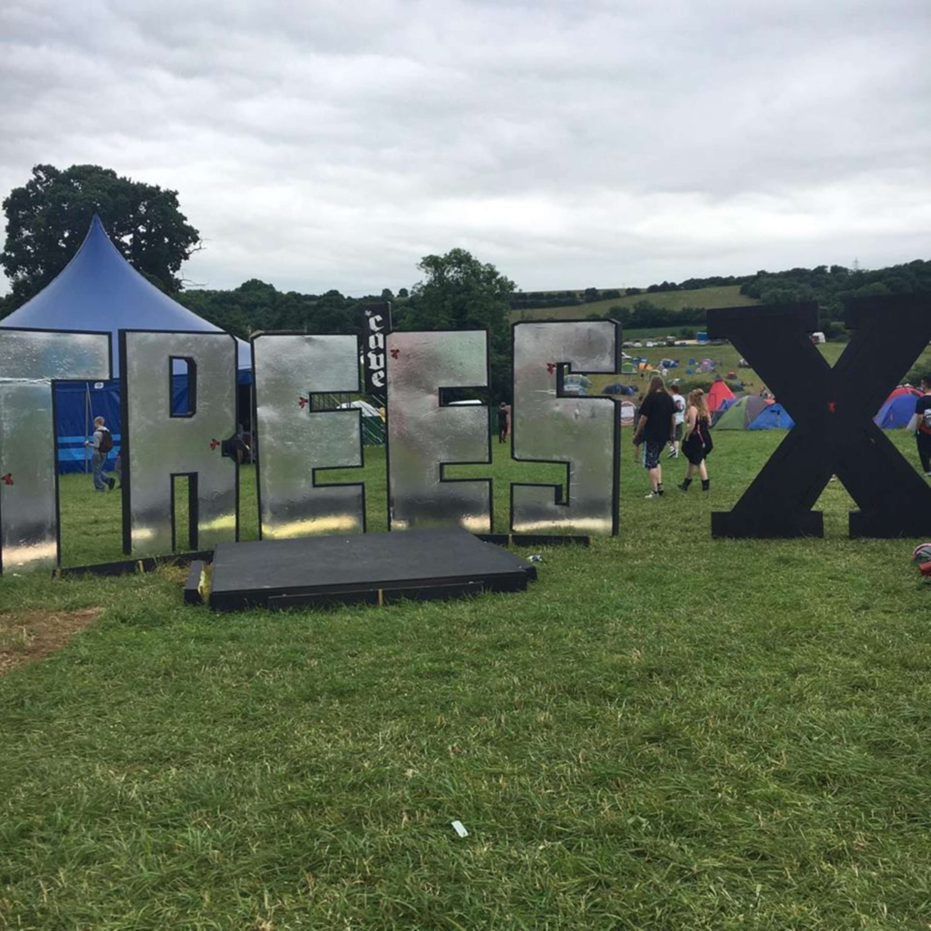 2000Trees Fesitival by Amy Holden