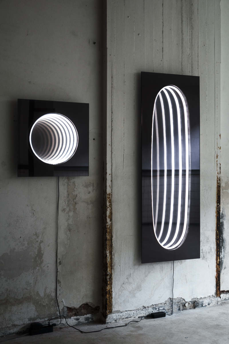 SPECULUM by Simone Smelt