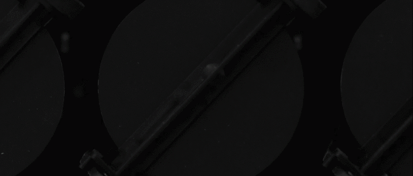 Flip-Dot Interactive Screen for Telefónica. Animations by Sergi Ros