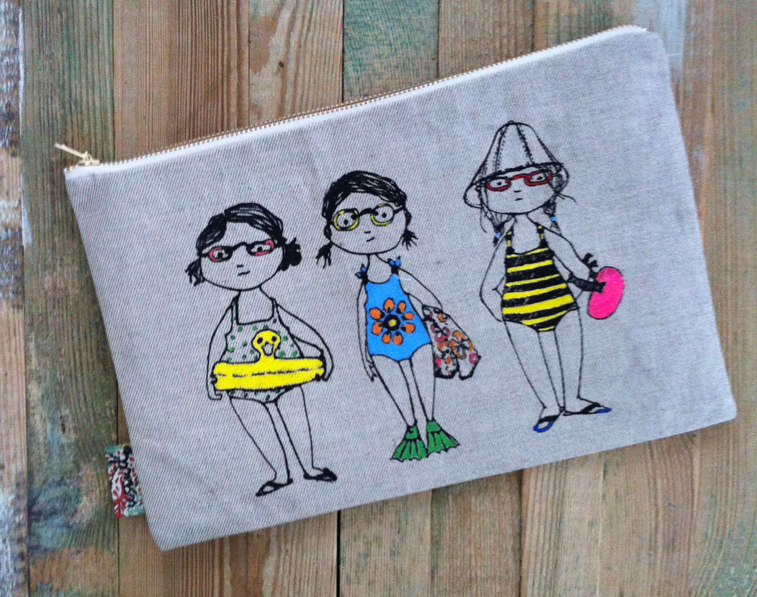 Screen Printed Purses  - Usua by Usua Perez Echegoyen