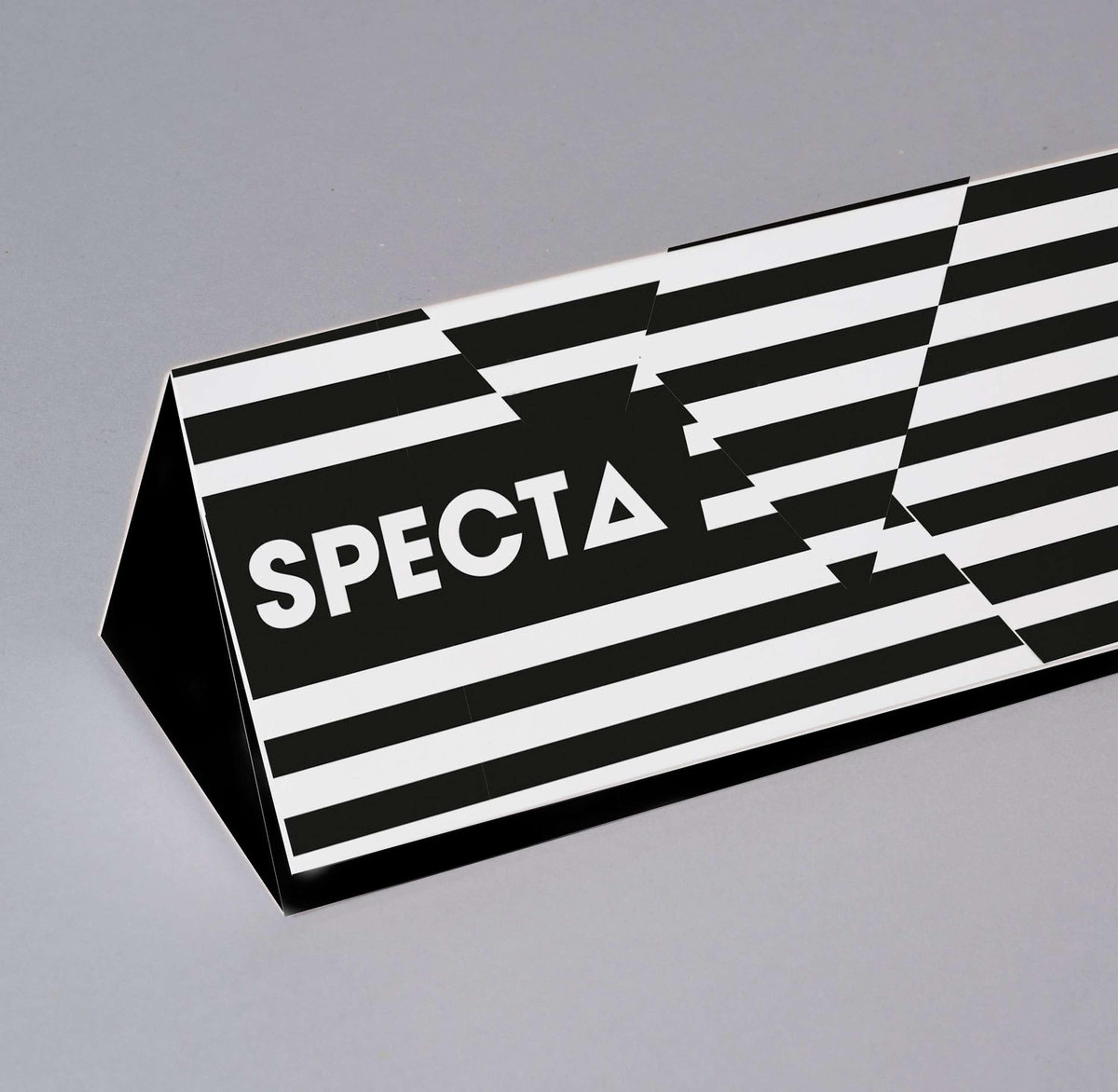 Specta - packaging by Andy Tharagonnet