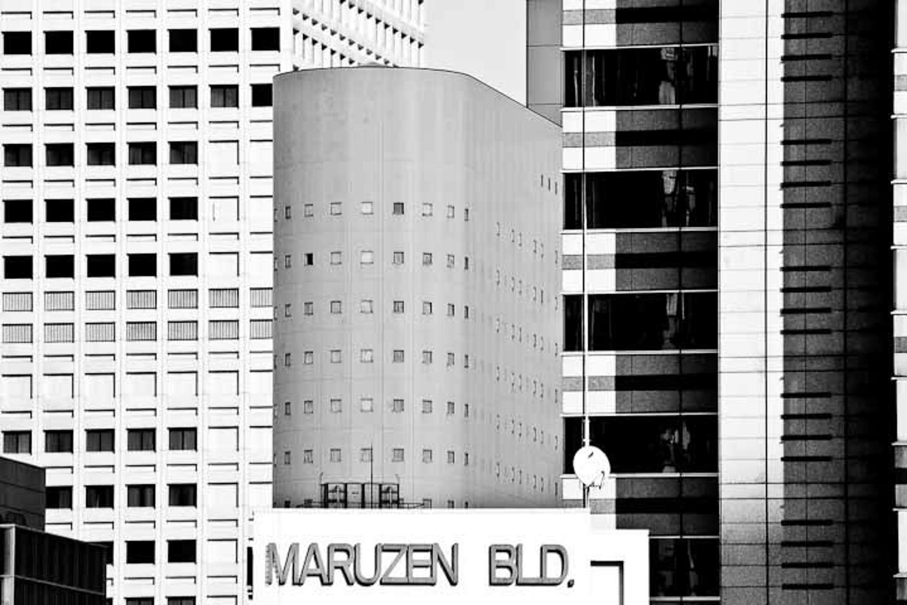 Flatness in Cityscape by Marko Briesemann