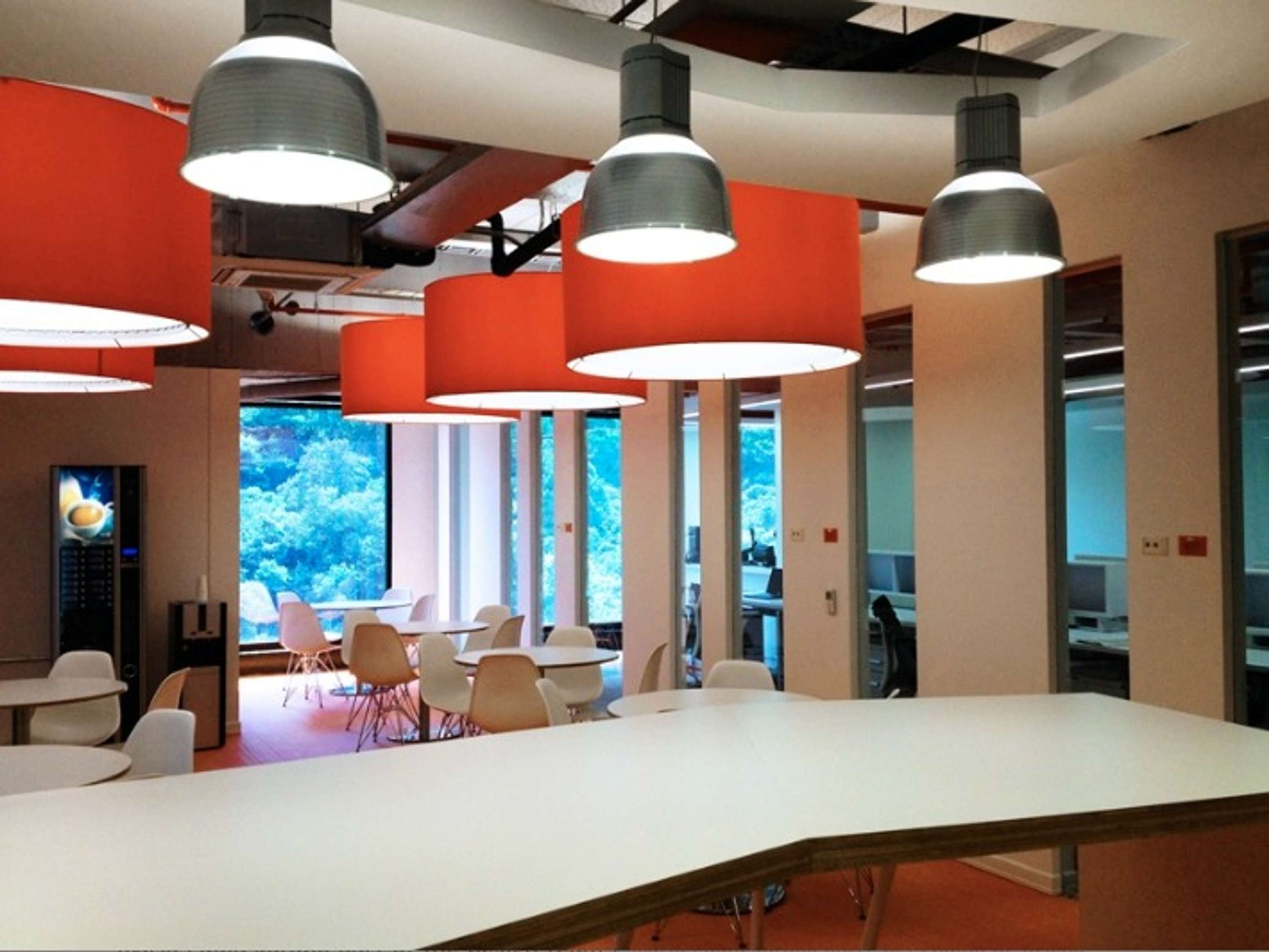 Jerónimo Martins - Office Design by Juan Sebastian Rangel Mejia