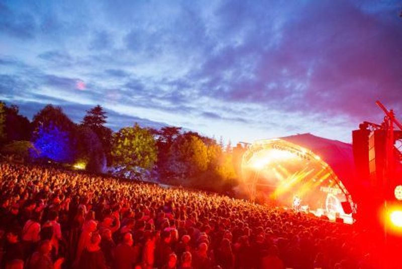 Larmer Tree Festival by Helena Nalis