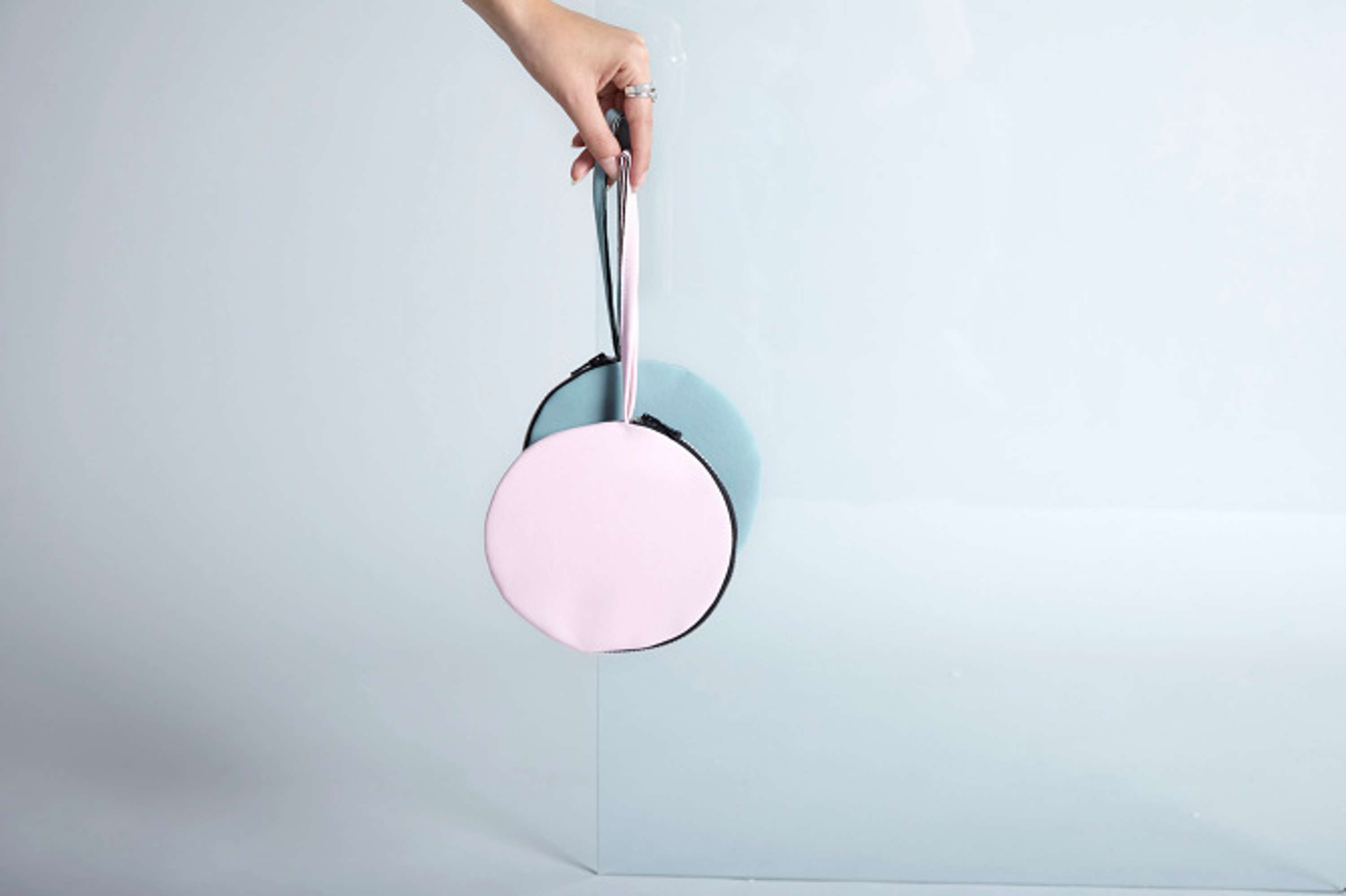 NEOSS LDN Product shots by Samantha Rubinstein