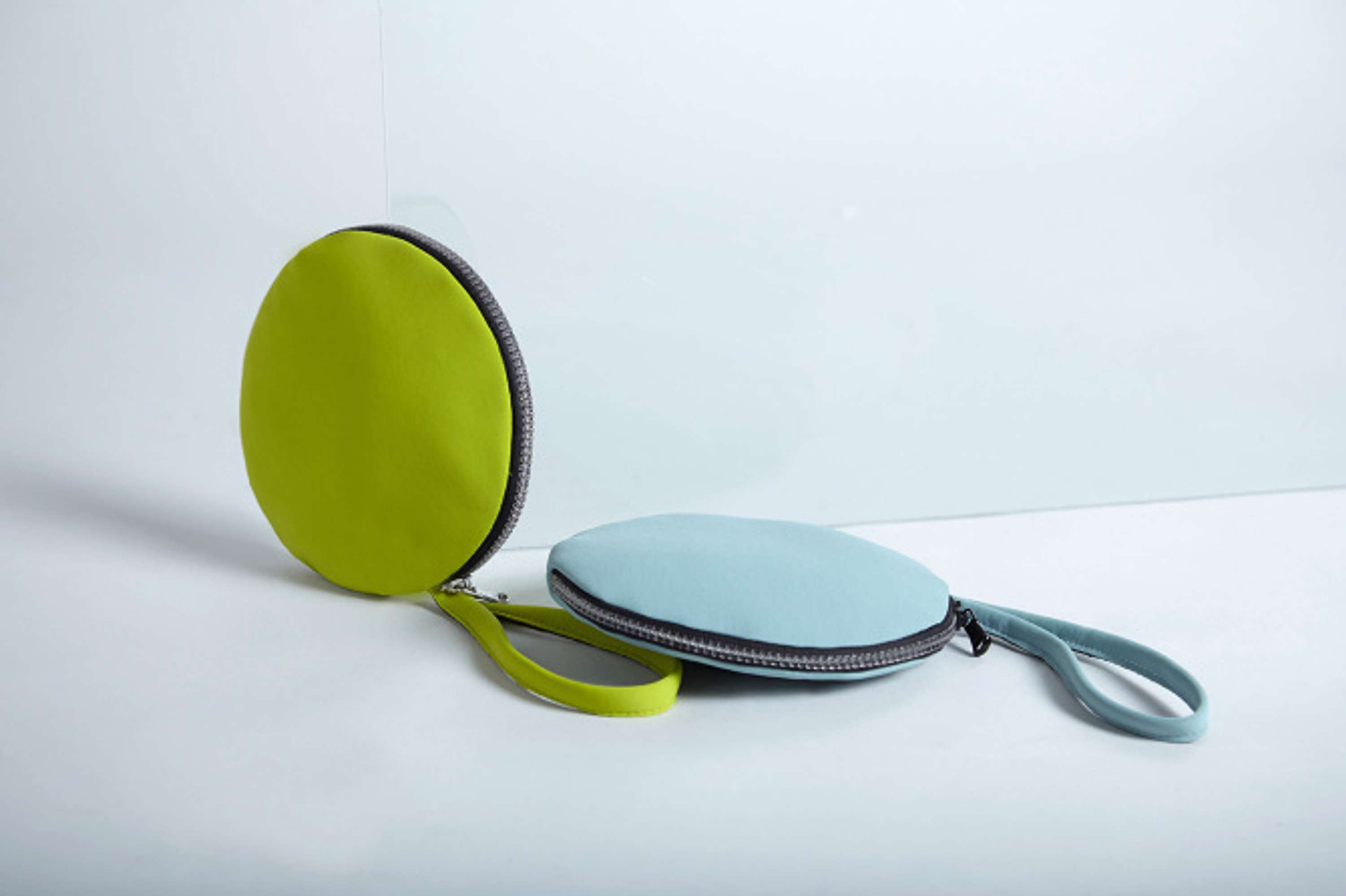 NEOSS LDN Product shots by Samantha Rubinstein