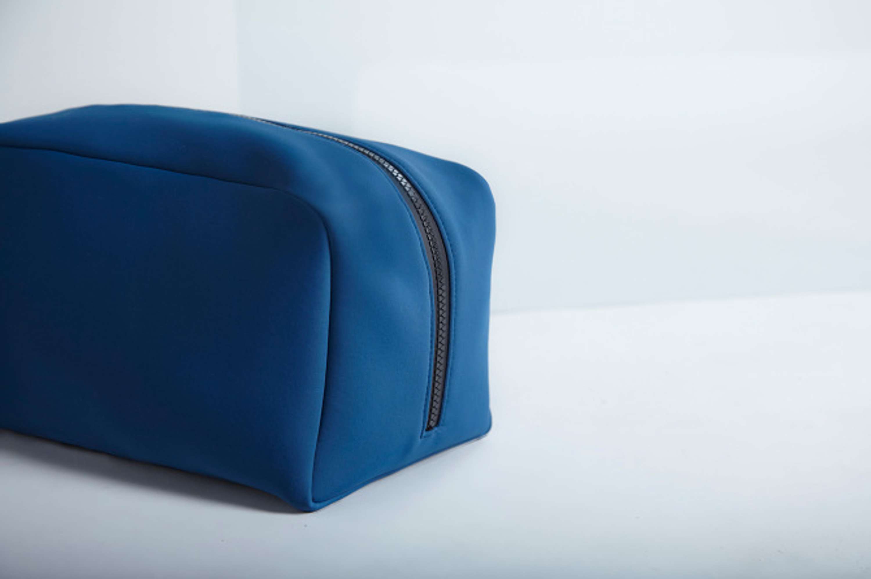 NEOSS LDN Product shots by Samantha Rubinstein