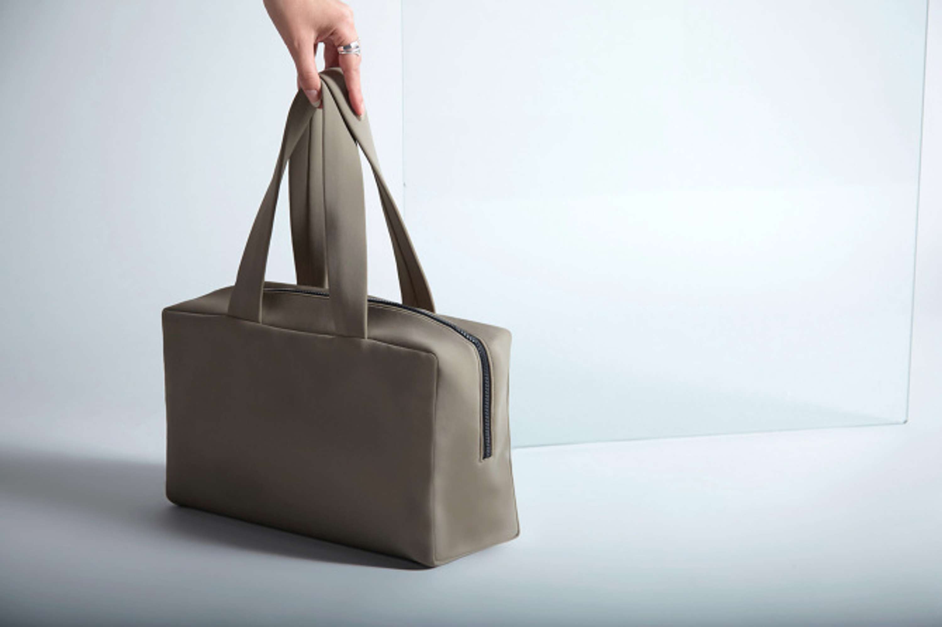 NEOSS LDN Product shots by Samantha Rubinstein