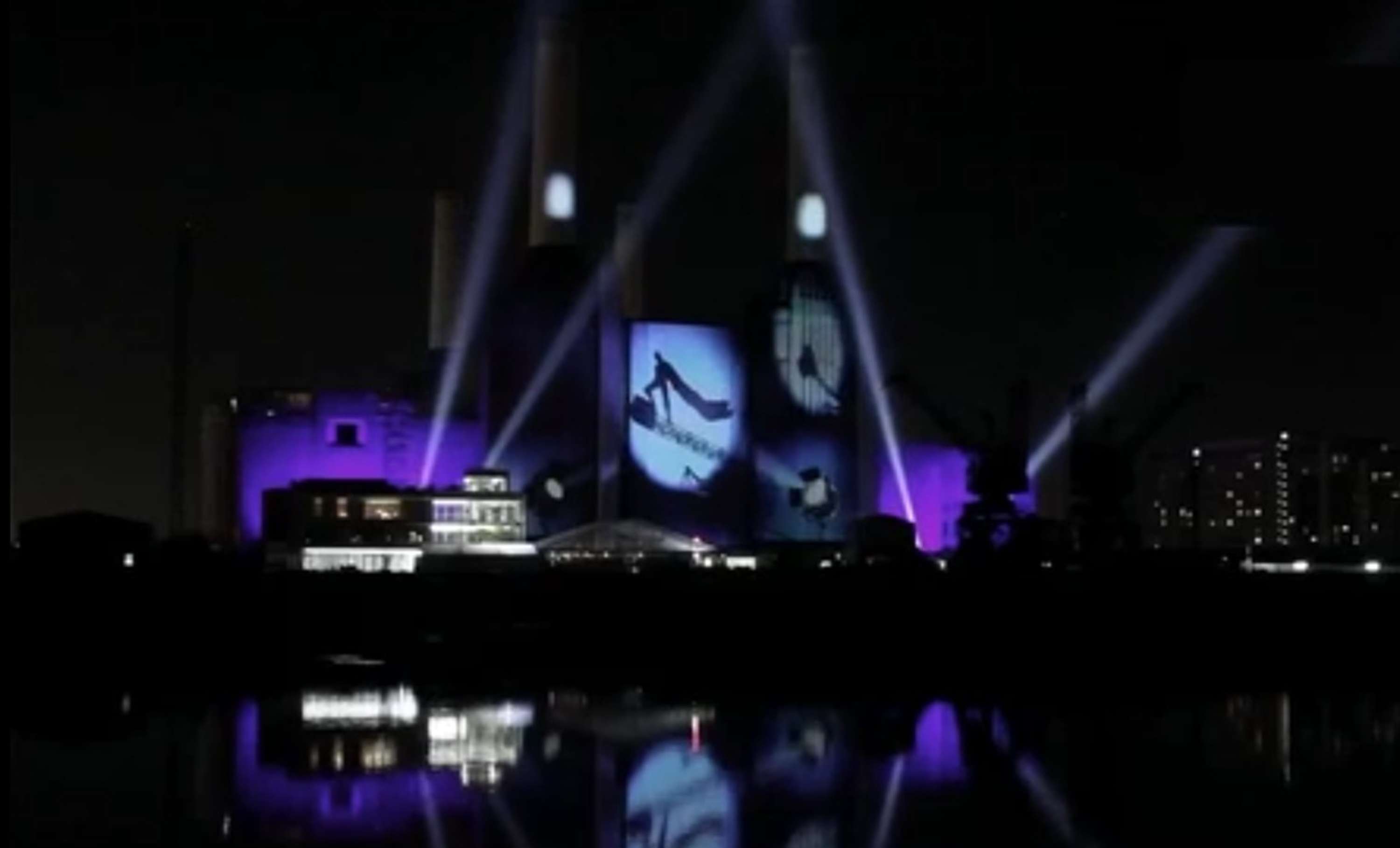 Projection Mapping - Battersea Power Station by Yuri Buzzi