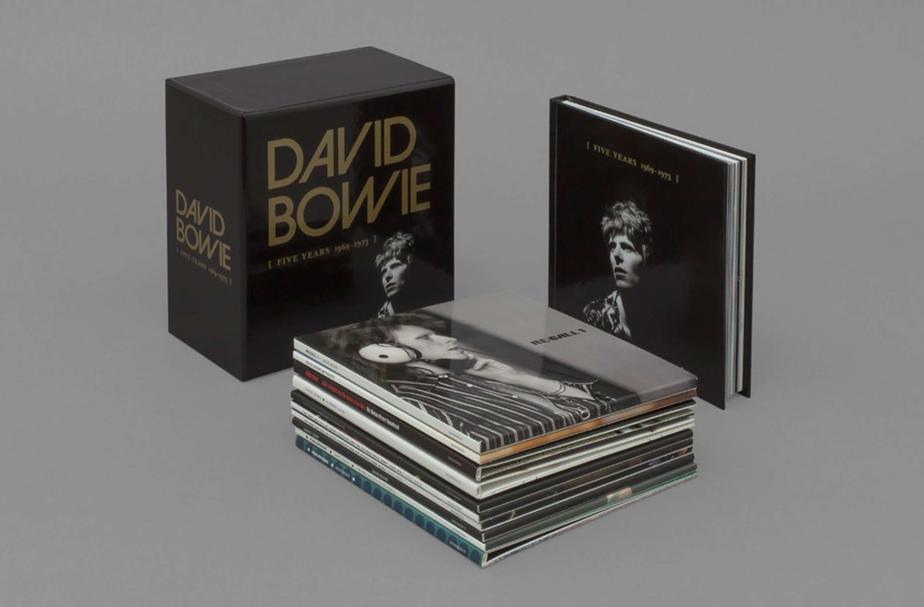DAVID BOWIE | FIVE YEARS by Alison Fielding