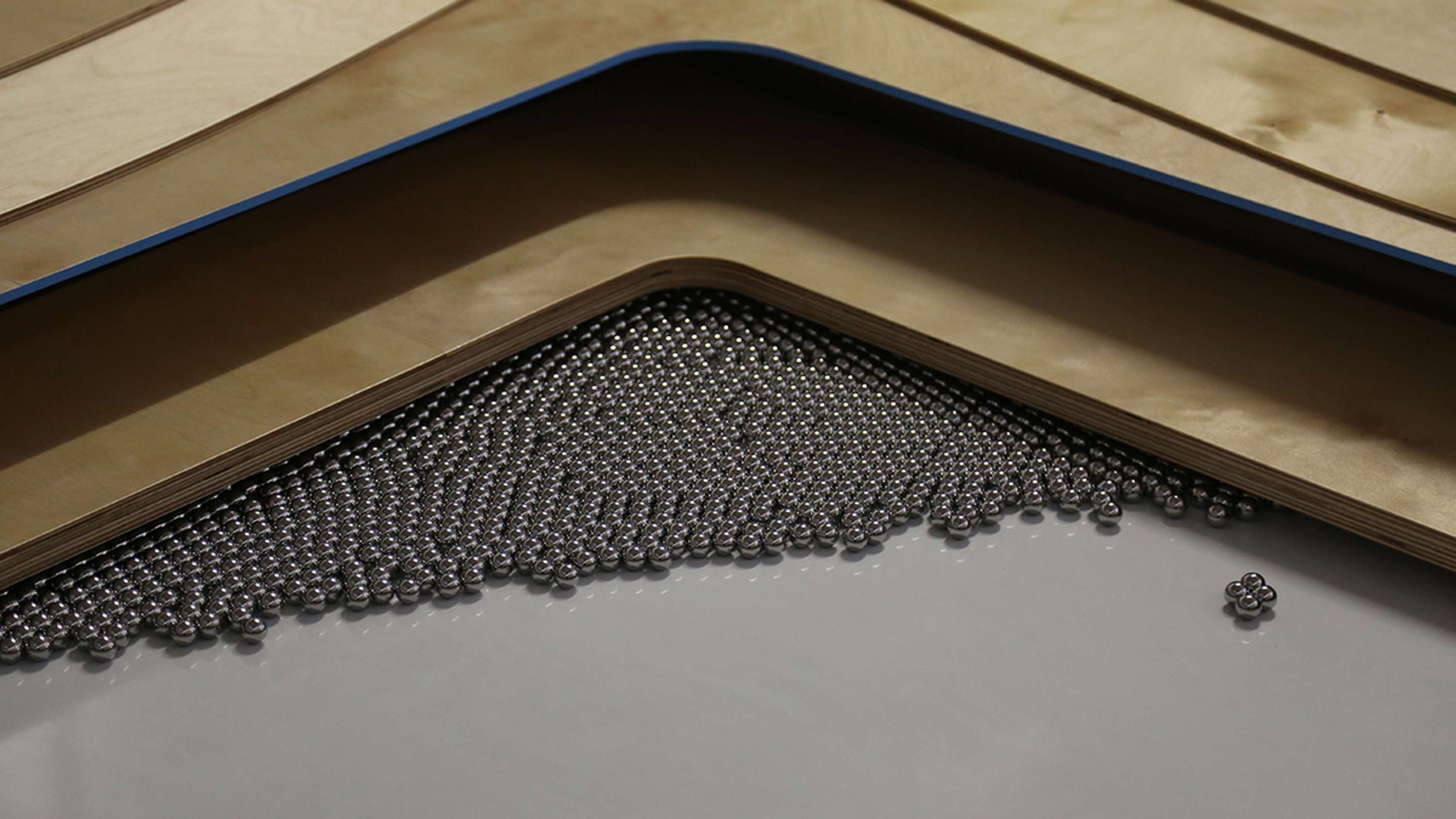 twitter data visualisation table by onedotzero