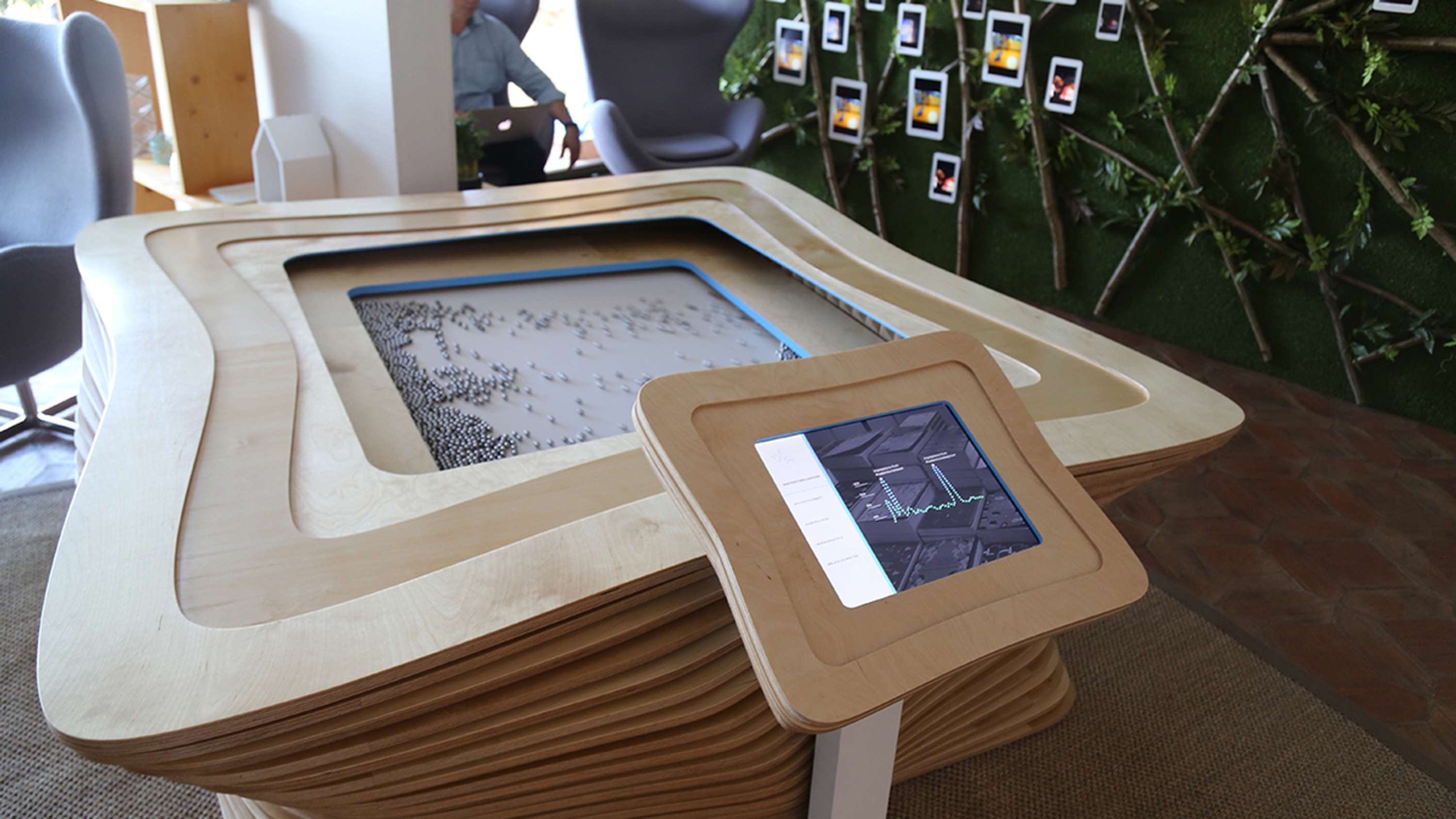 twitter data visualisation table by onedotzero