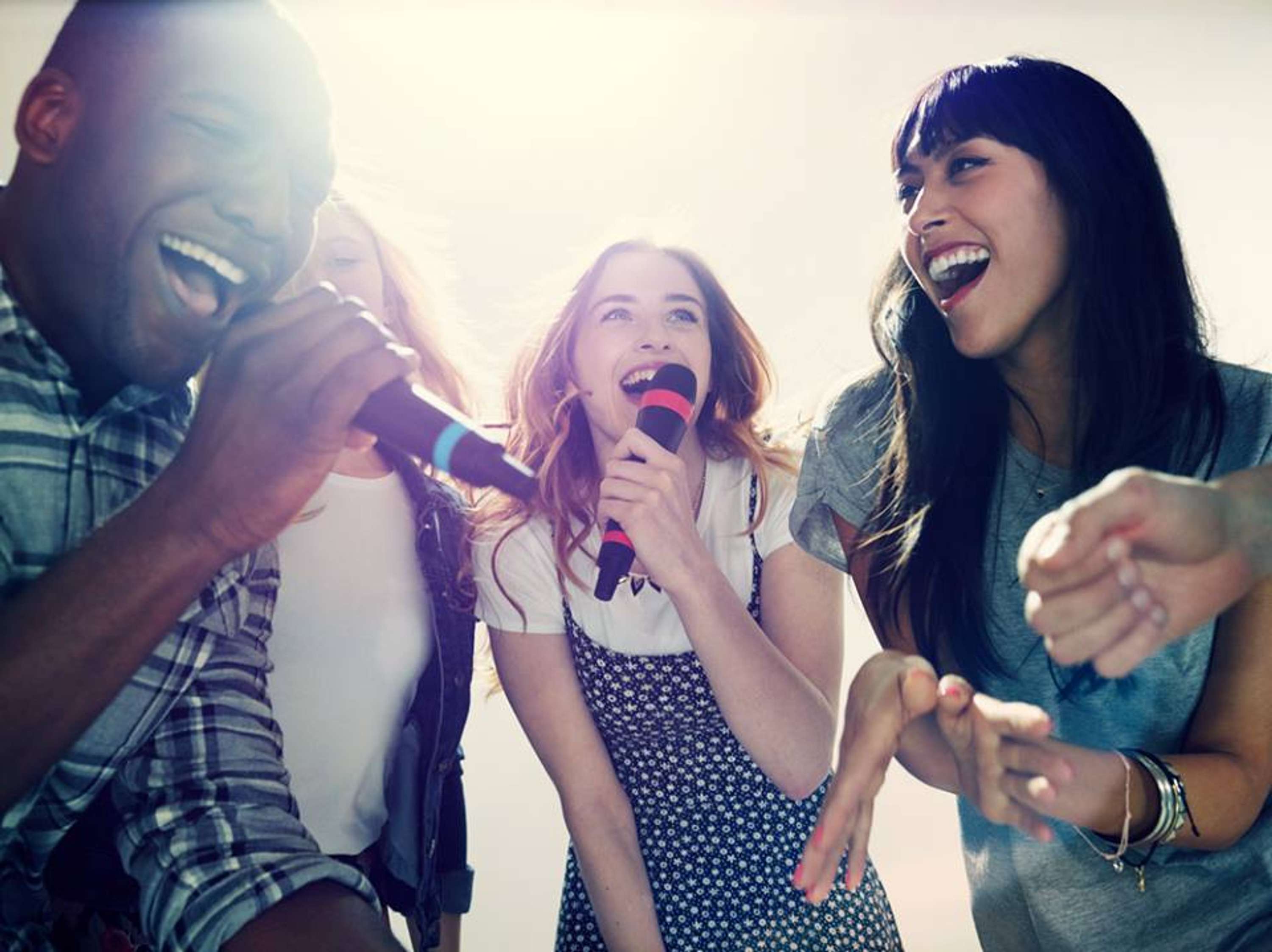 singstar by Charu Desodt