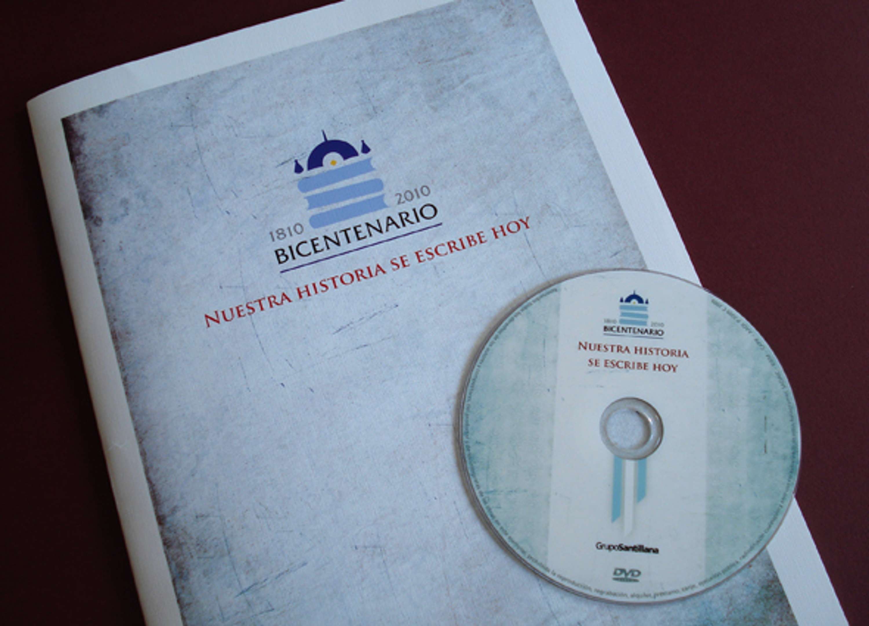 Bicentenario by Olifant Studio