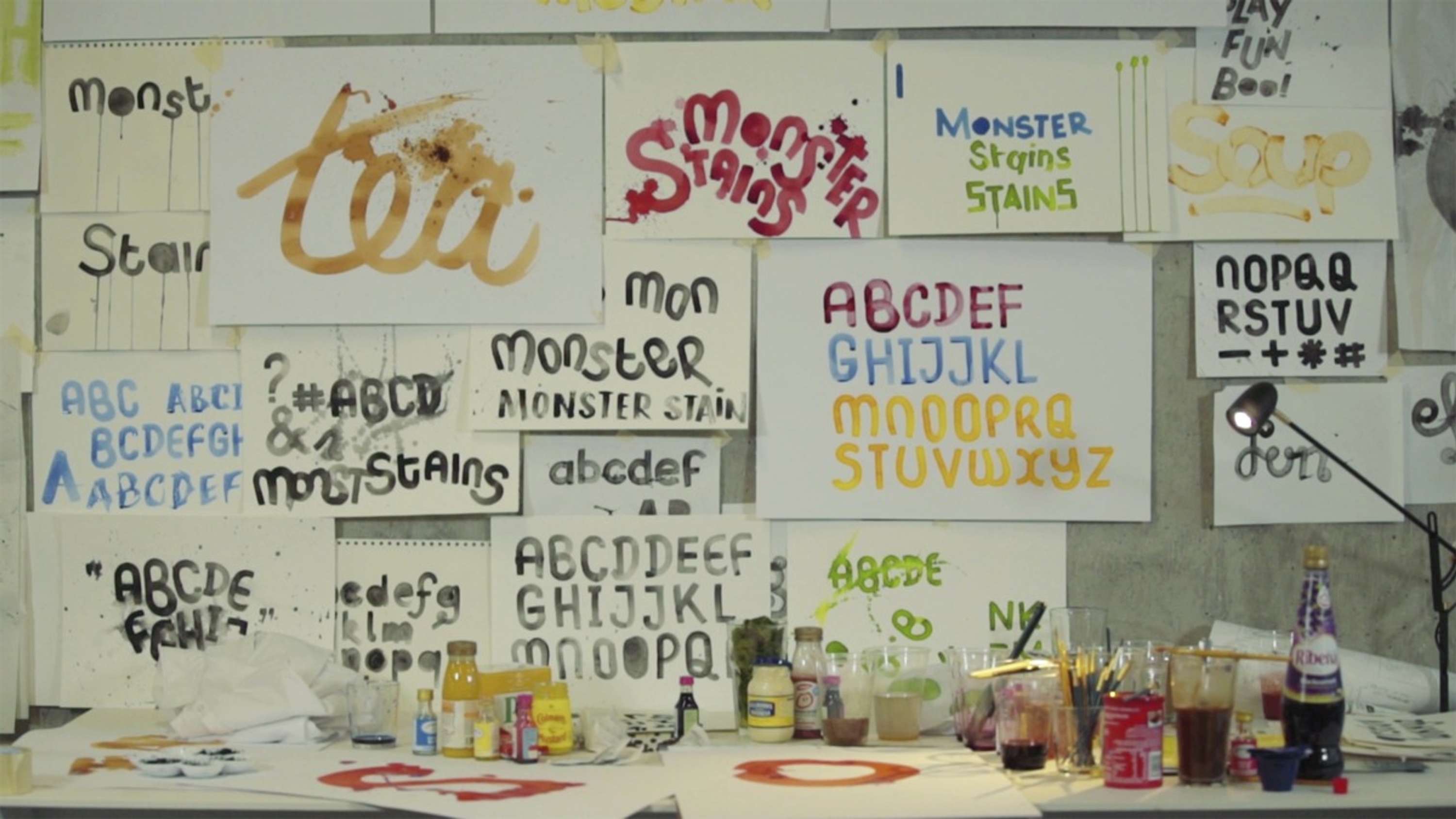 Grotesk Stain Typeface by Dave Towers
