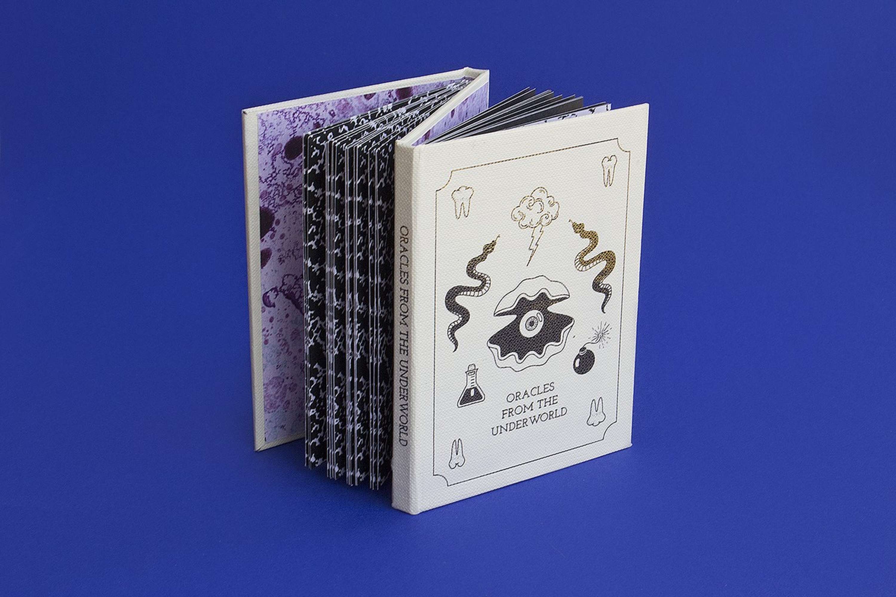 The little book of oracles by Nikki Ritmeijer