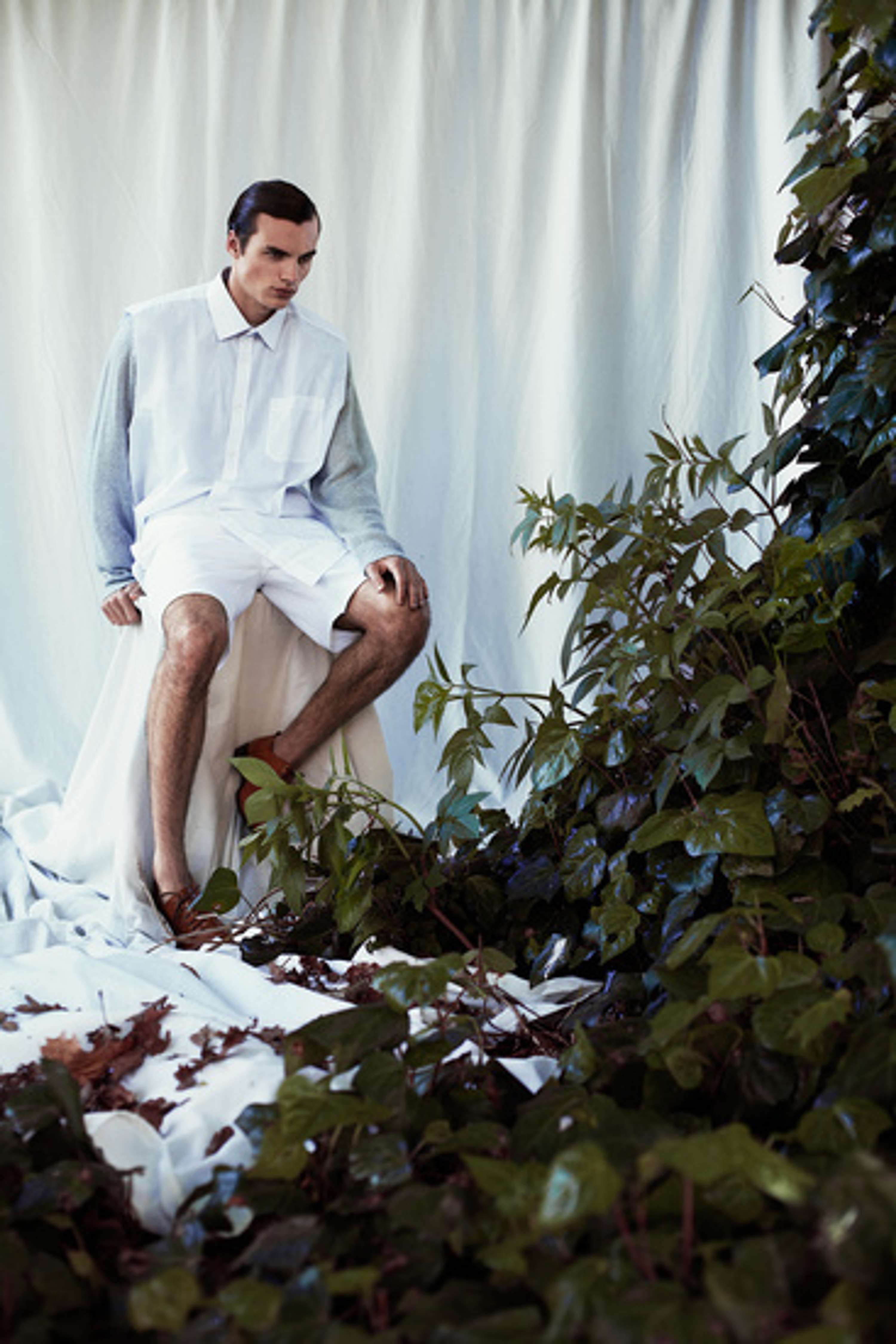 W by Eivind Hansen
