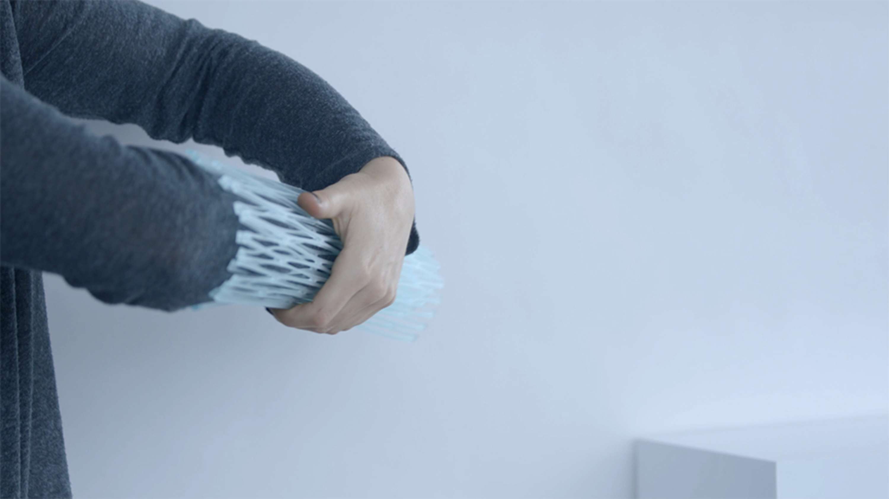 Transformable Textiles by Rose Madd1son