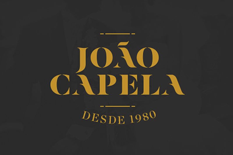 Capela by Laura Moreira