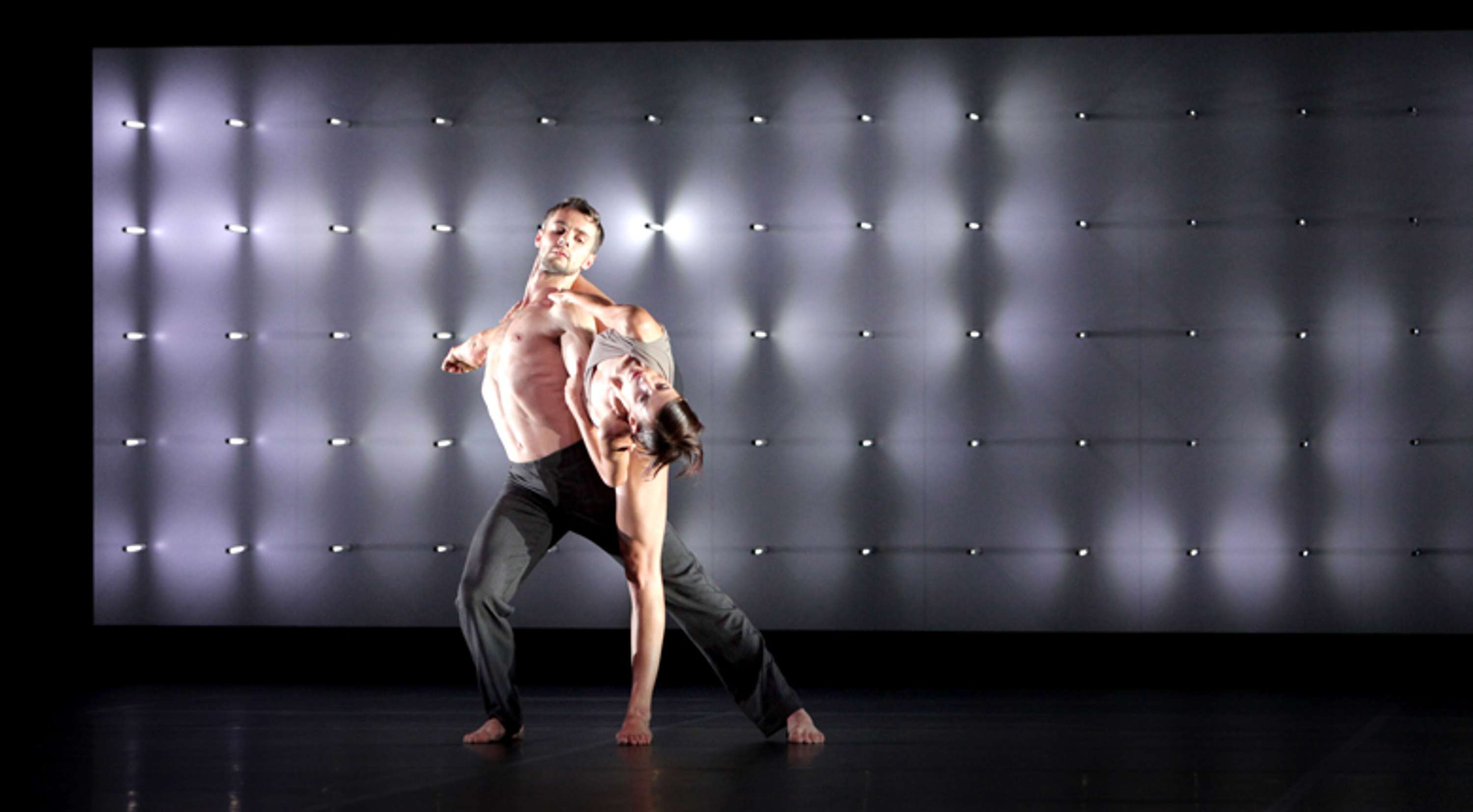Scenography for FAR by Random International