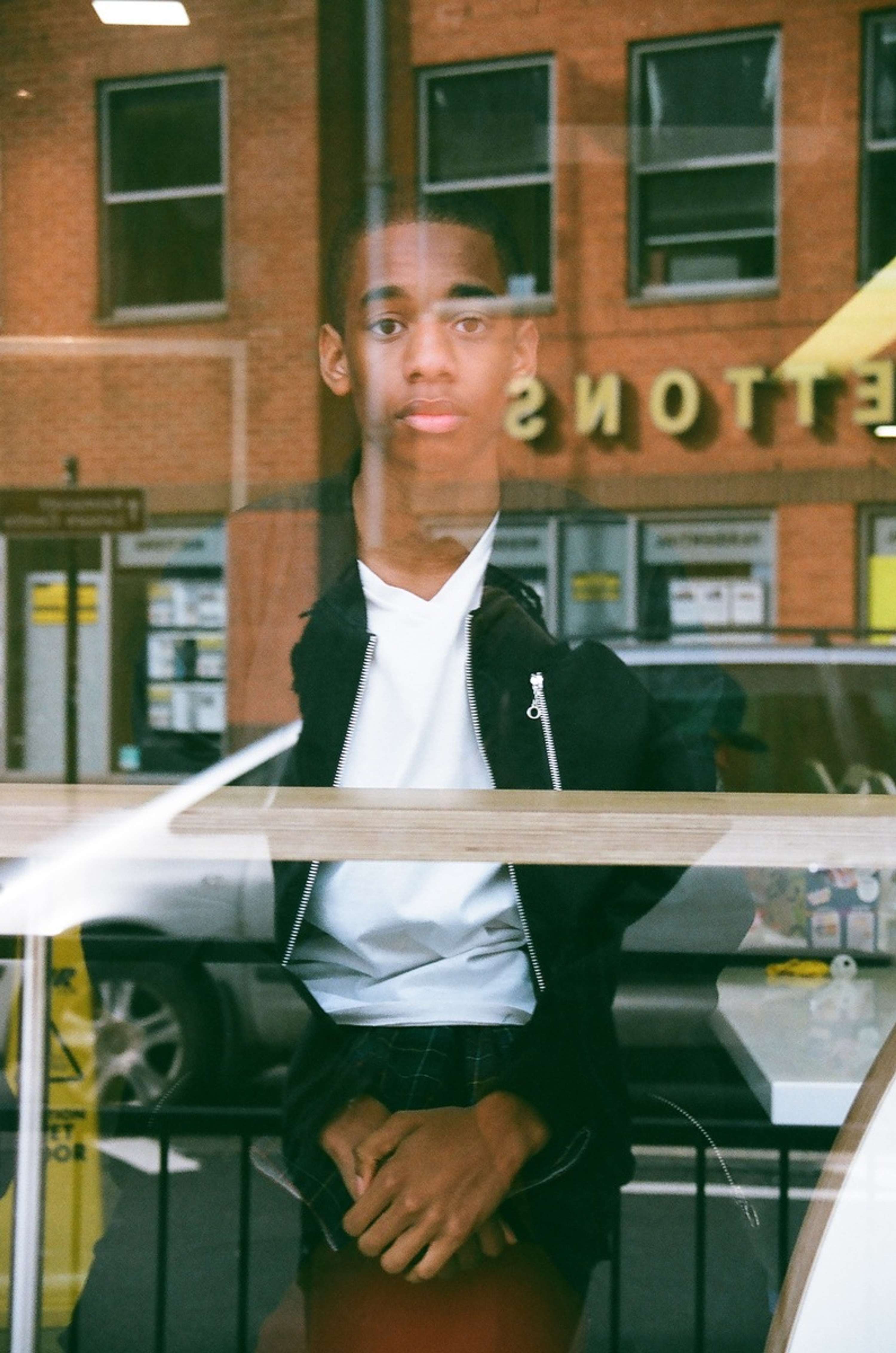 E17 by Ronan Mckenzie