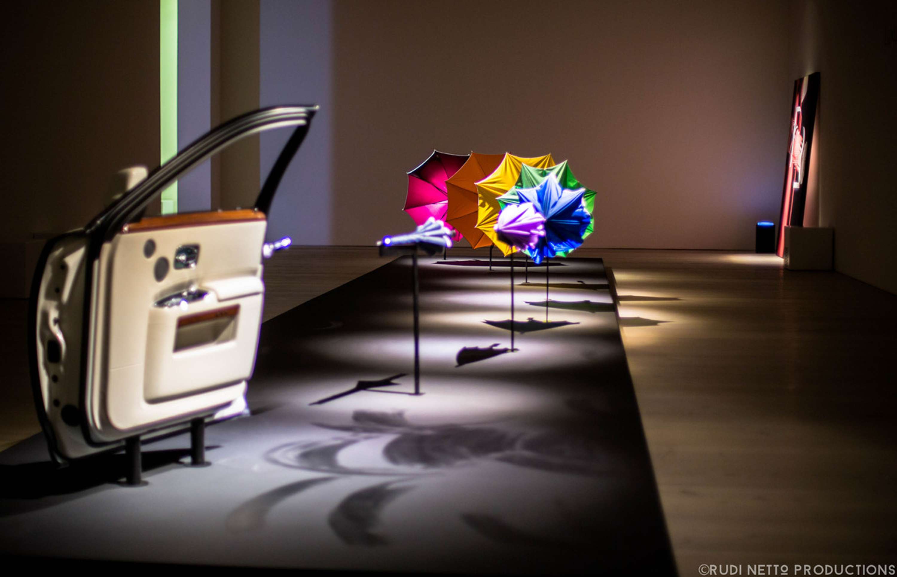 Saatchi Gallery by Rodolfo Netto